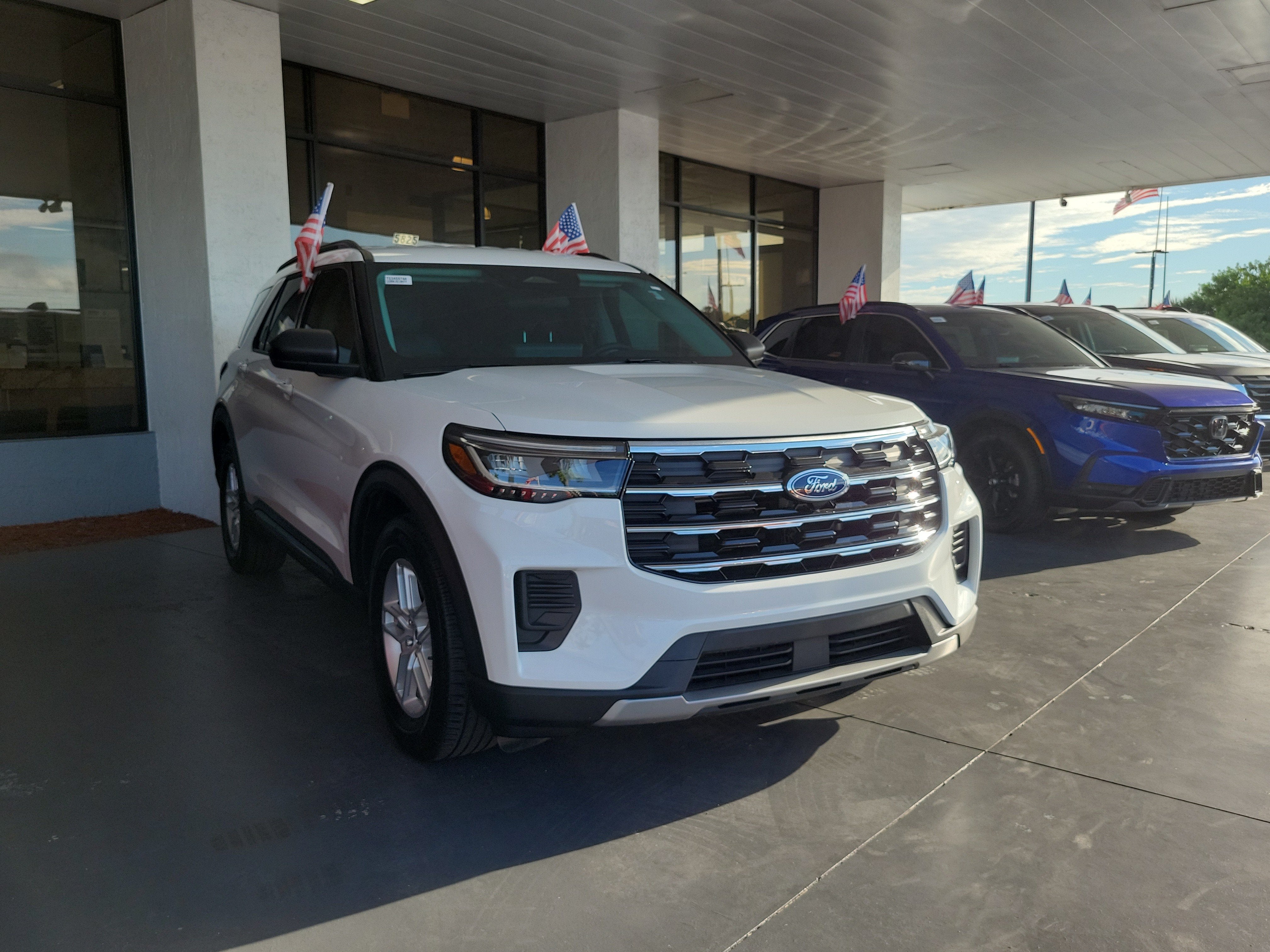 2026 Ford Explorer Active w/100A Pkg