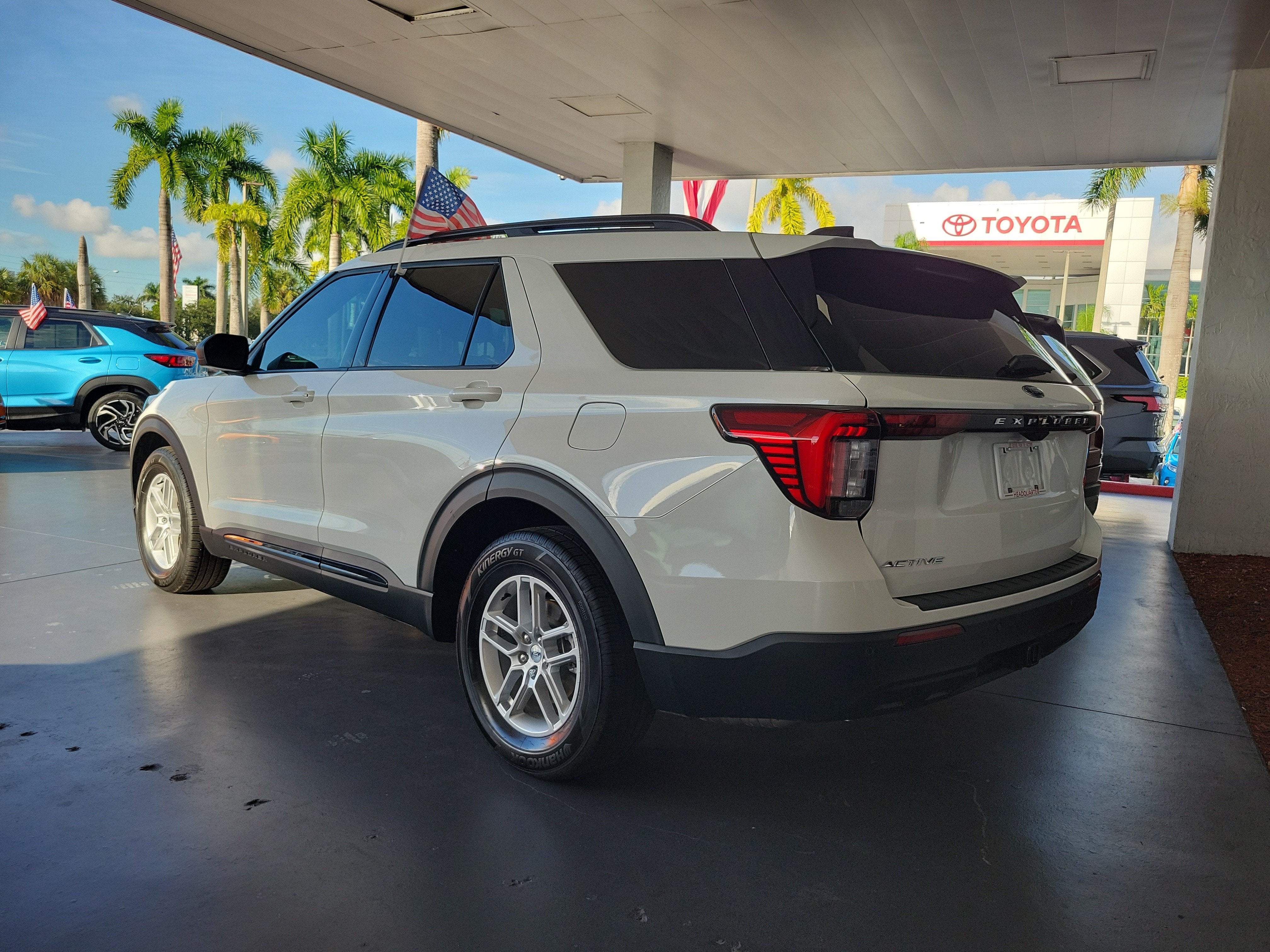 2026 Ford Explorer Active w/100A Pkg