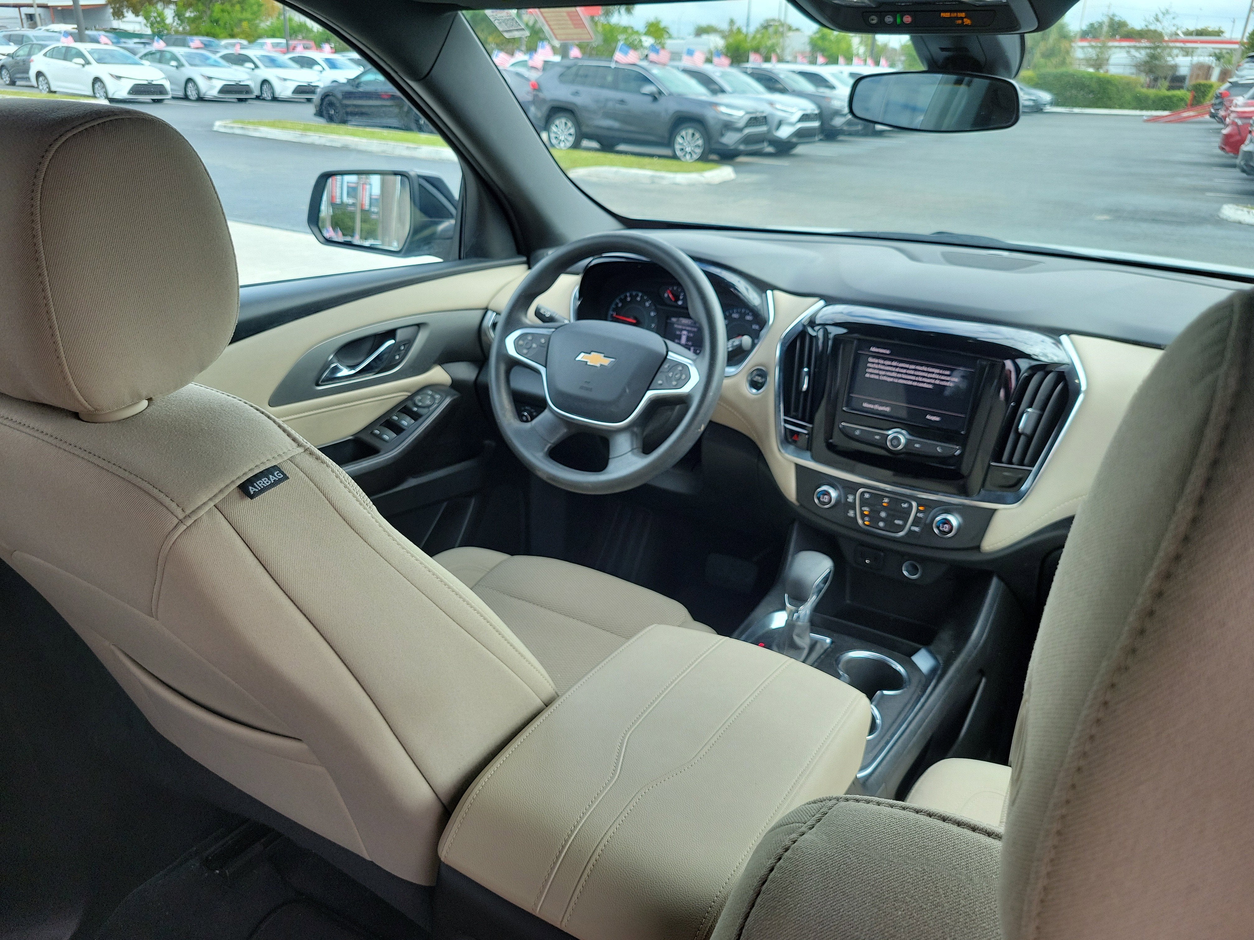 2023 Chevrolet Traverse LS