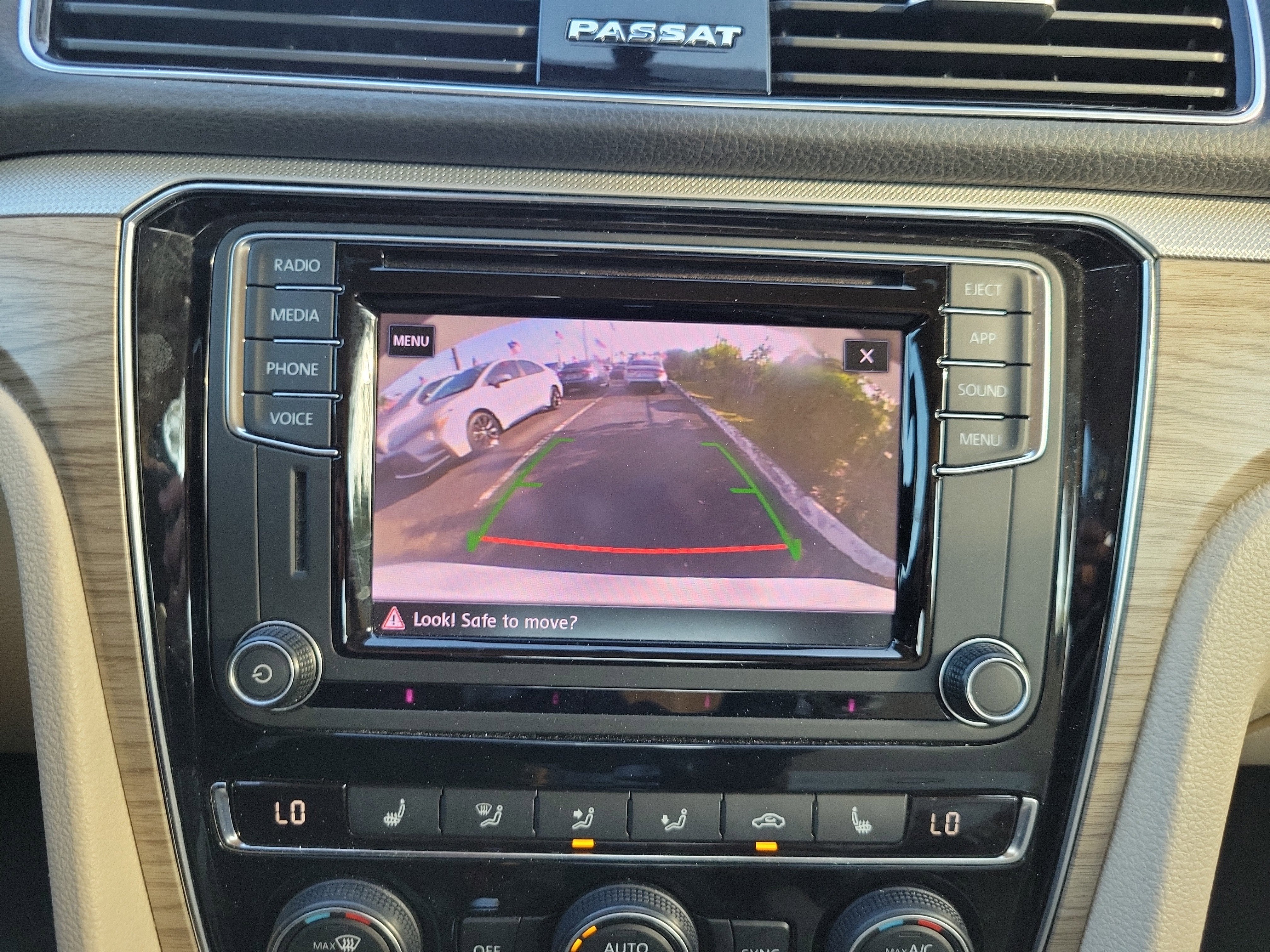 2018 Volkswagen Passat 2.0T SE