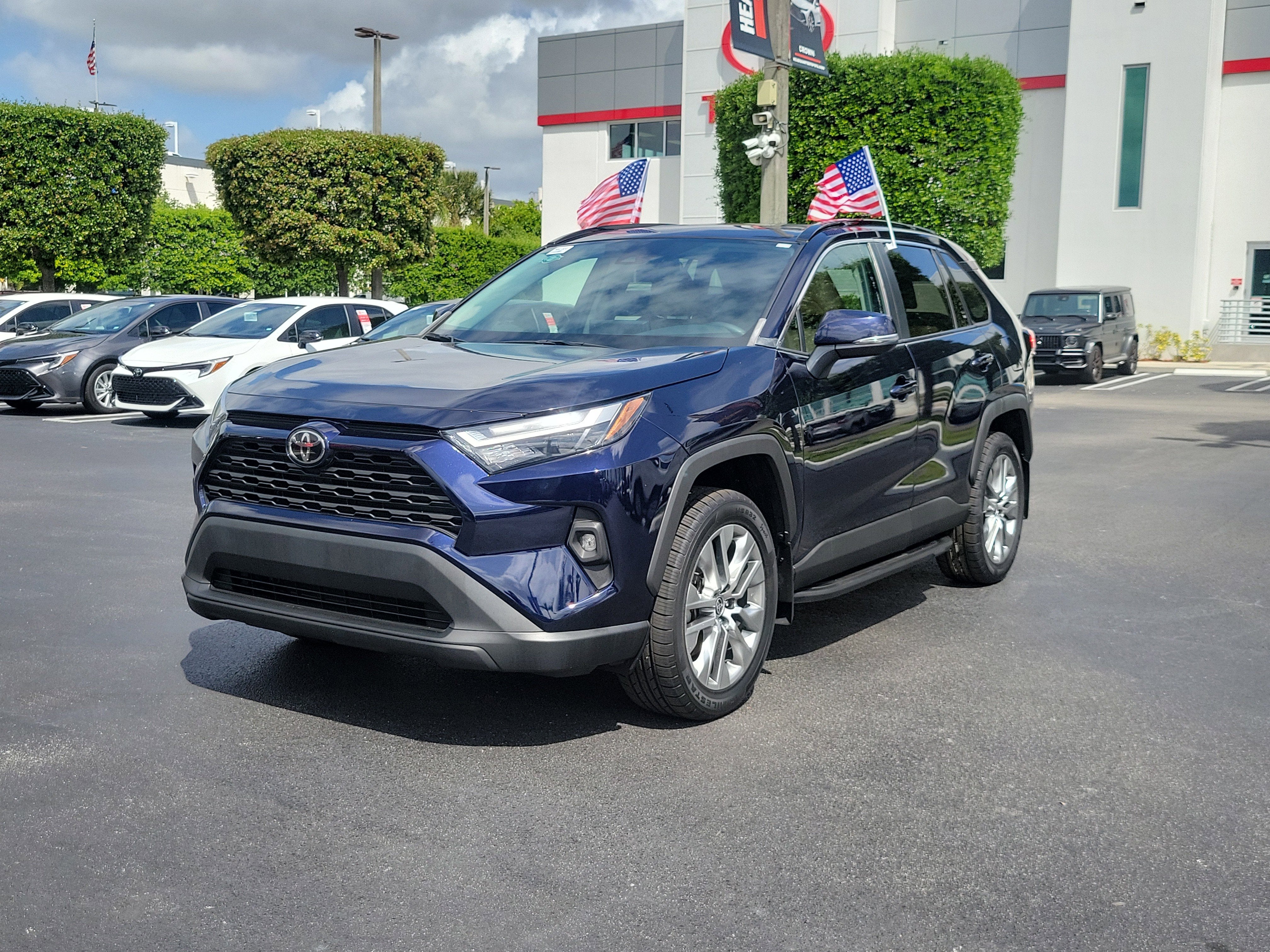2022 Toyota RAV4 XLE Premium