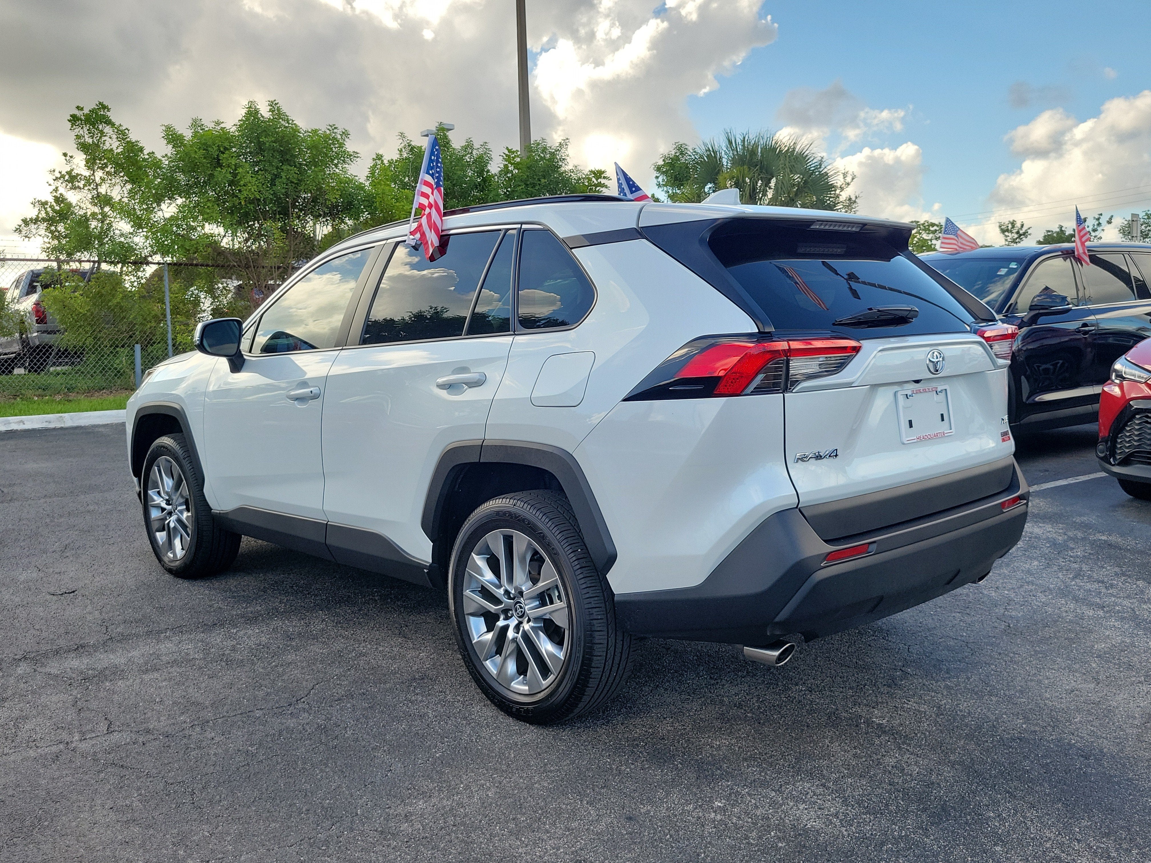 2025 Toyota RAV4 XLE Premium