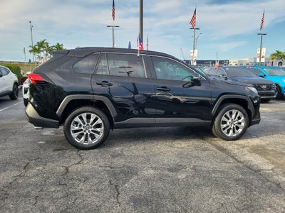 2025 Toyota RAV4 XLE Premium