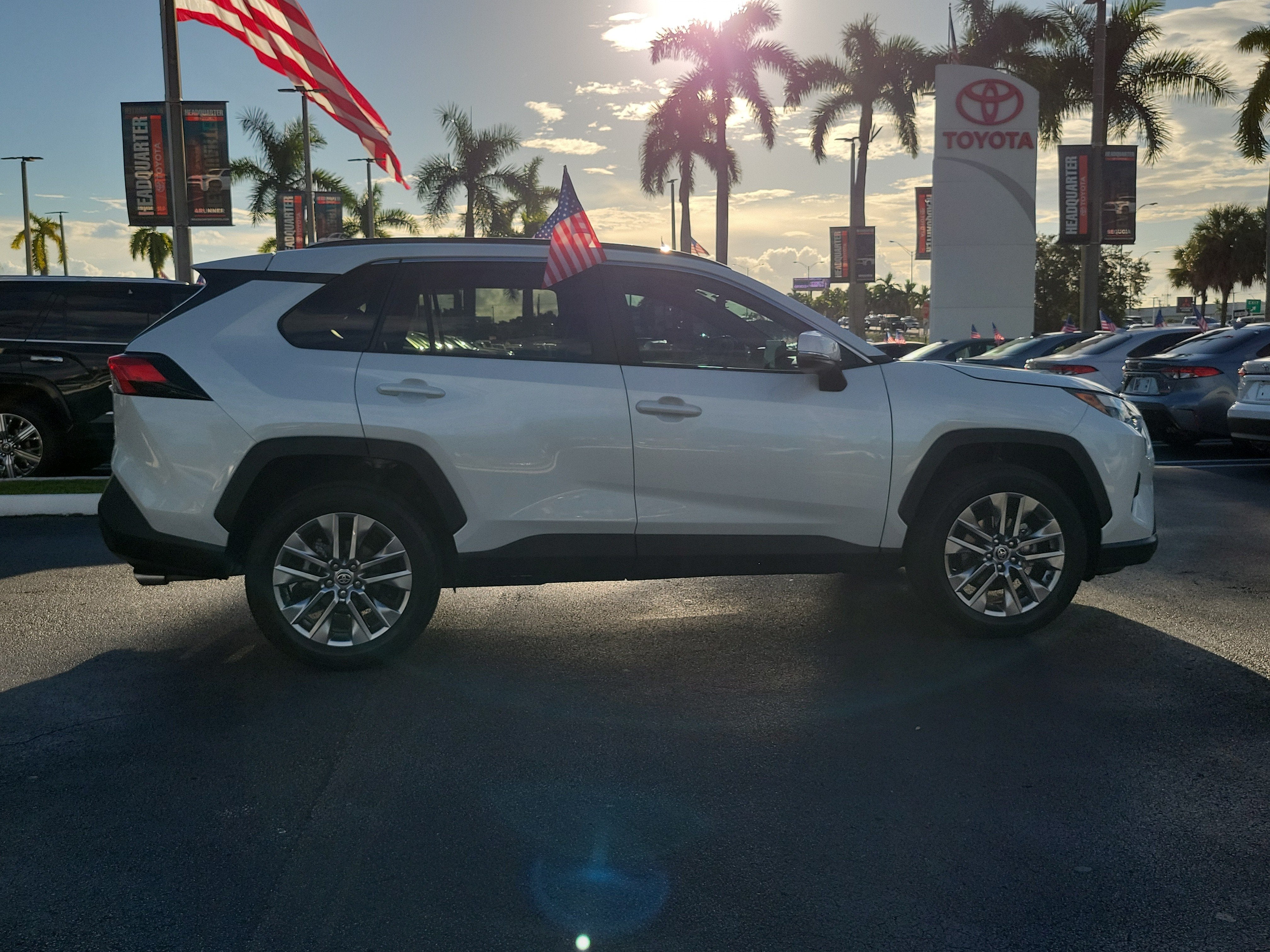 2025 Toyota RAV4 XLE Premium