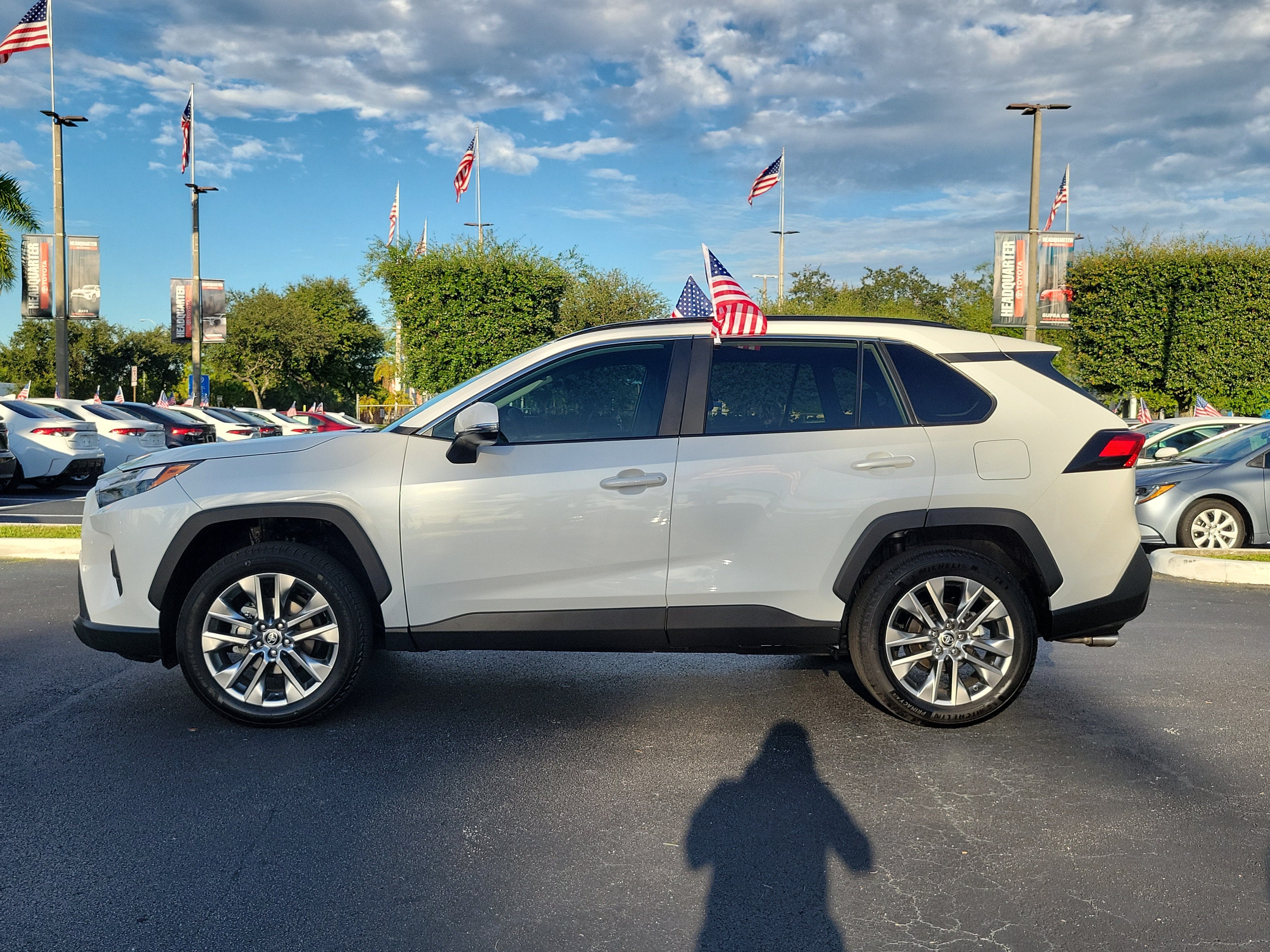 2025 Toyota RAV4 XLE Premium