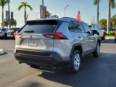 2020 Toyota RAV4 LE