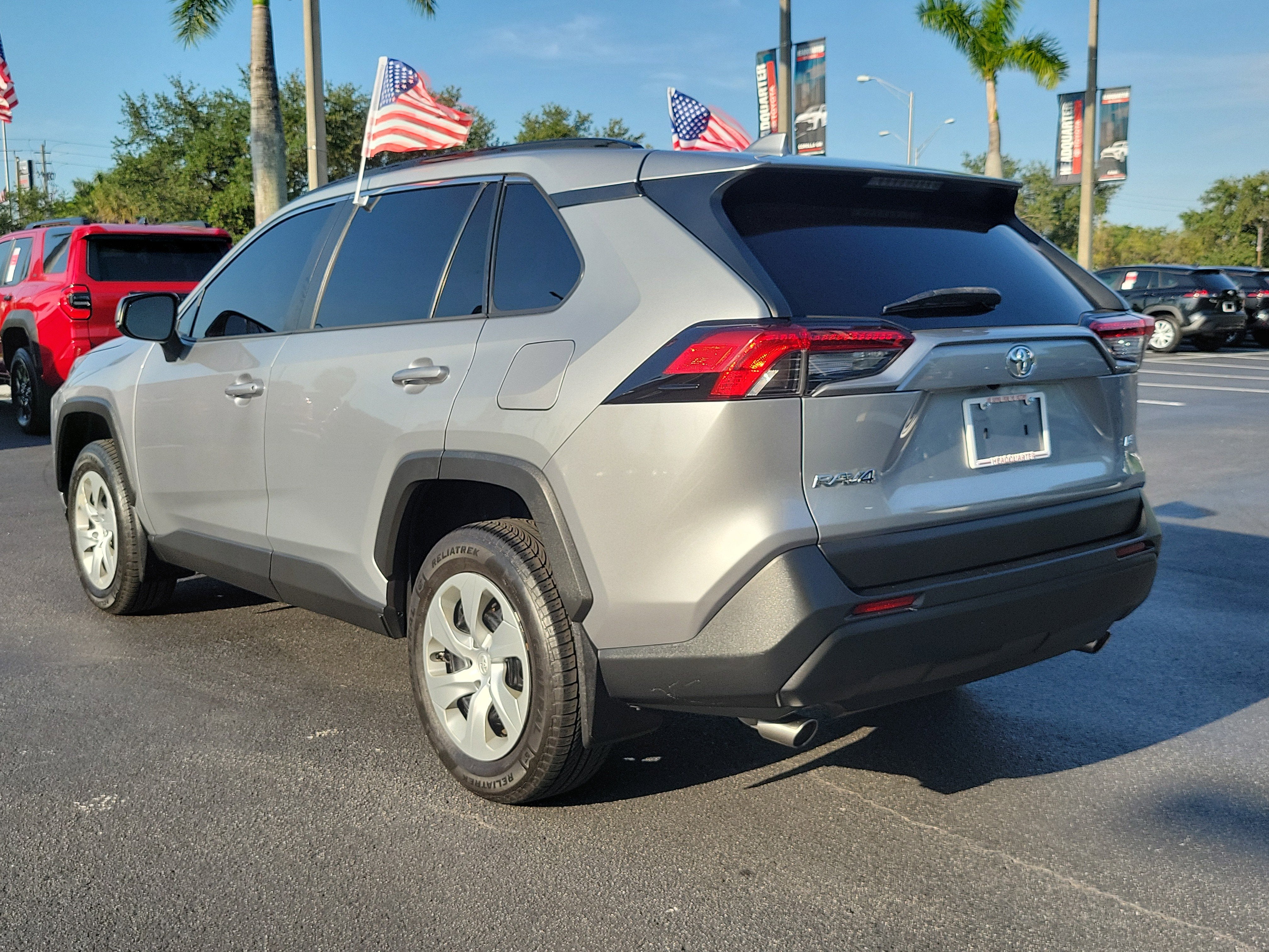 2020 Toyota RAV4 LE