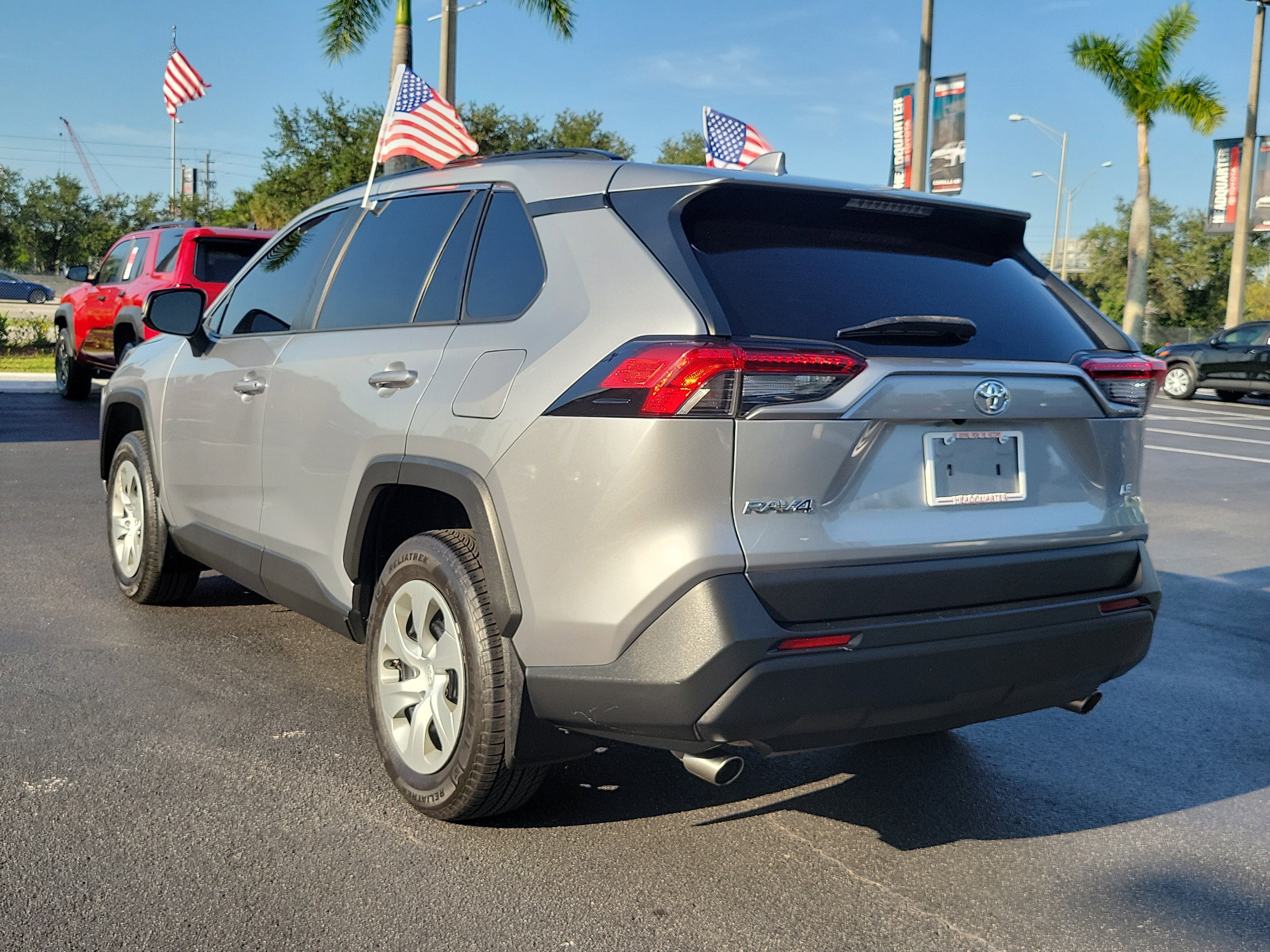 2020 Toyota RAV4 LE
