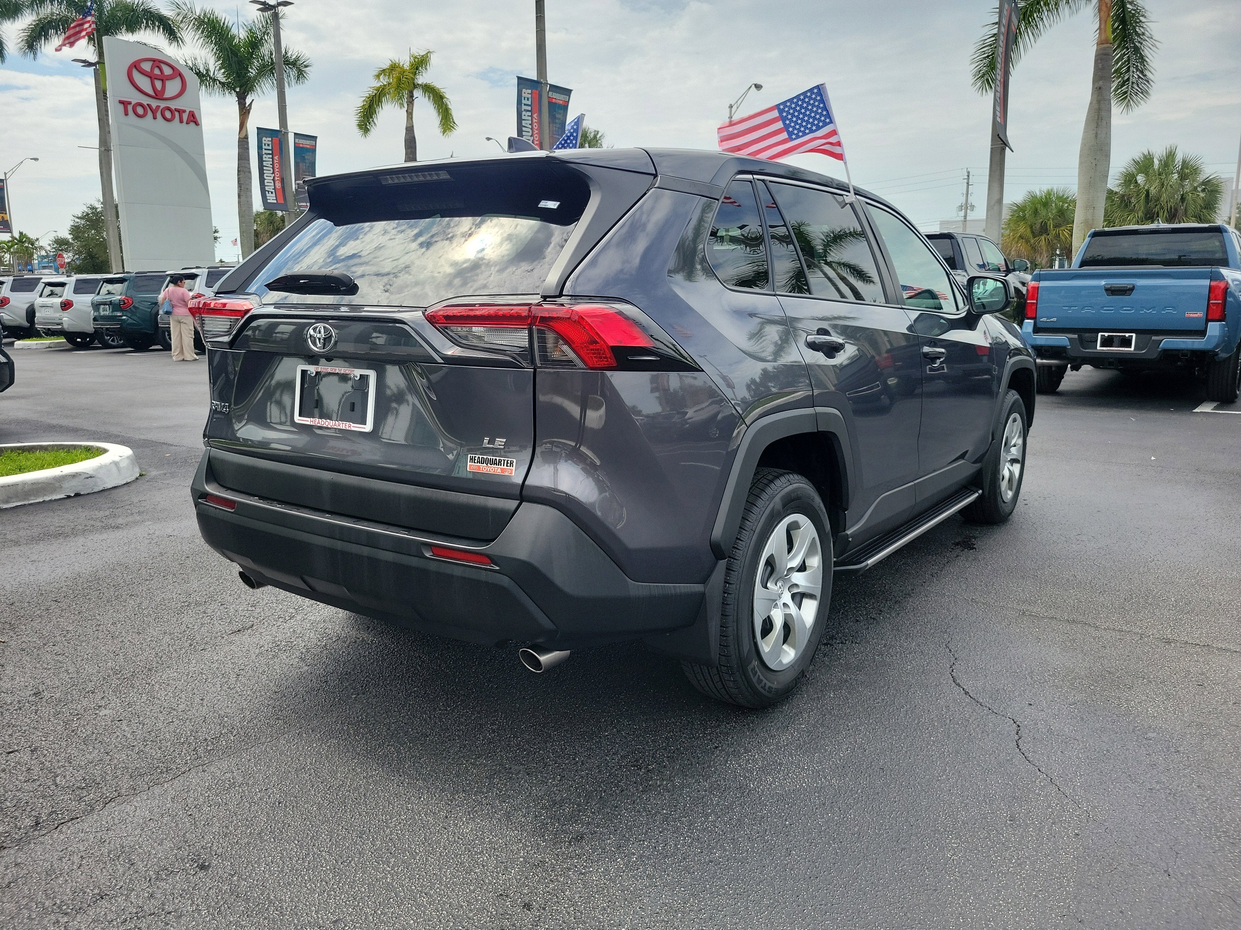 2022 Toyota RAV4 LE