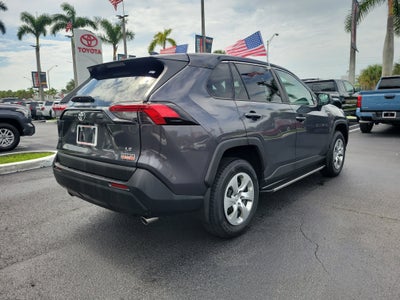 2022 Toyota RAV4 LE