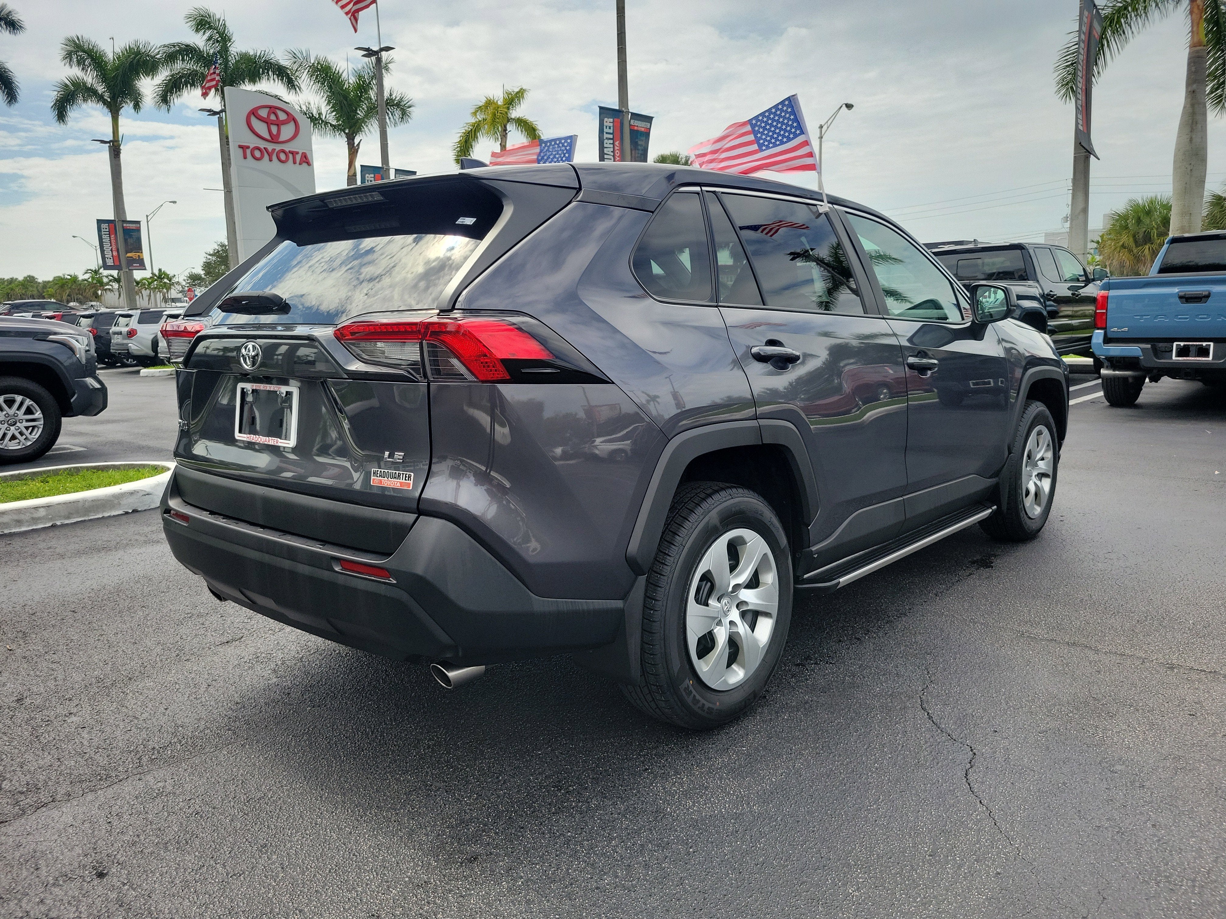 2022 Toyota RAV4 LE