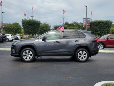 2022 Toyota RAV4 LE