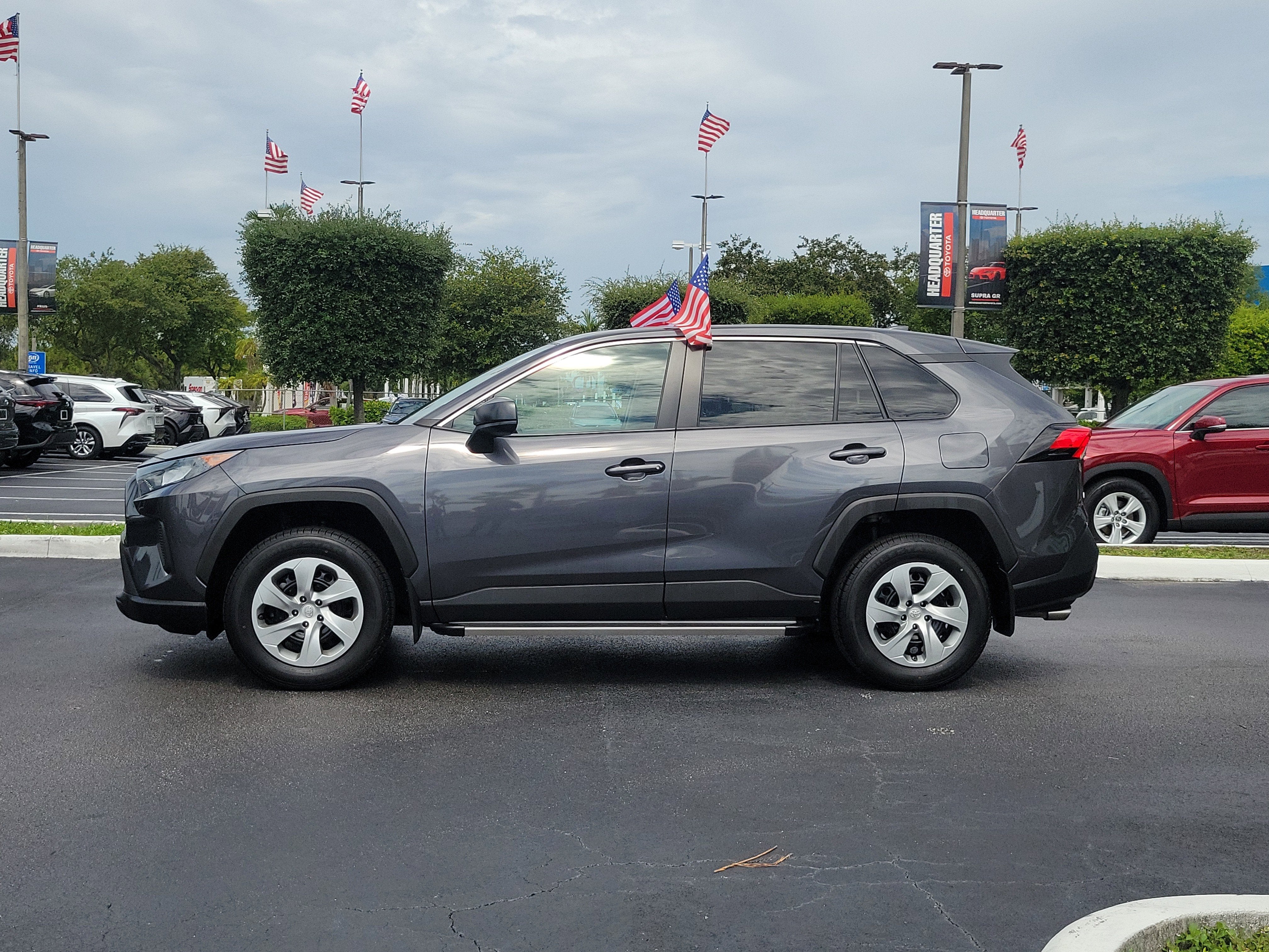 2022 Toyota RAV4 LE