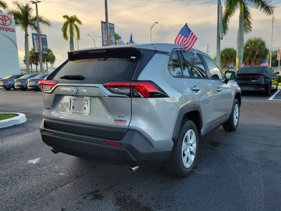 2025 Toyota RAV4 LE