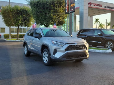 2025 Toyota RAV4 LE