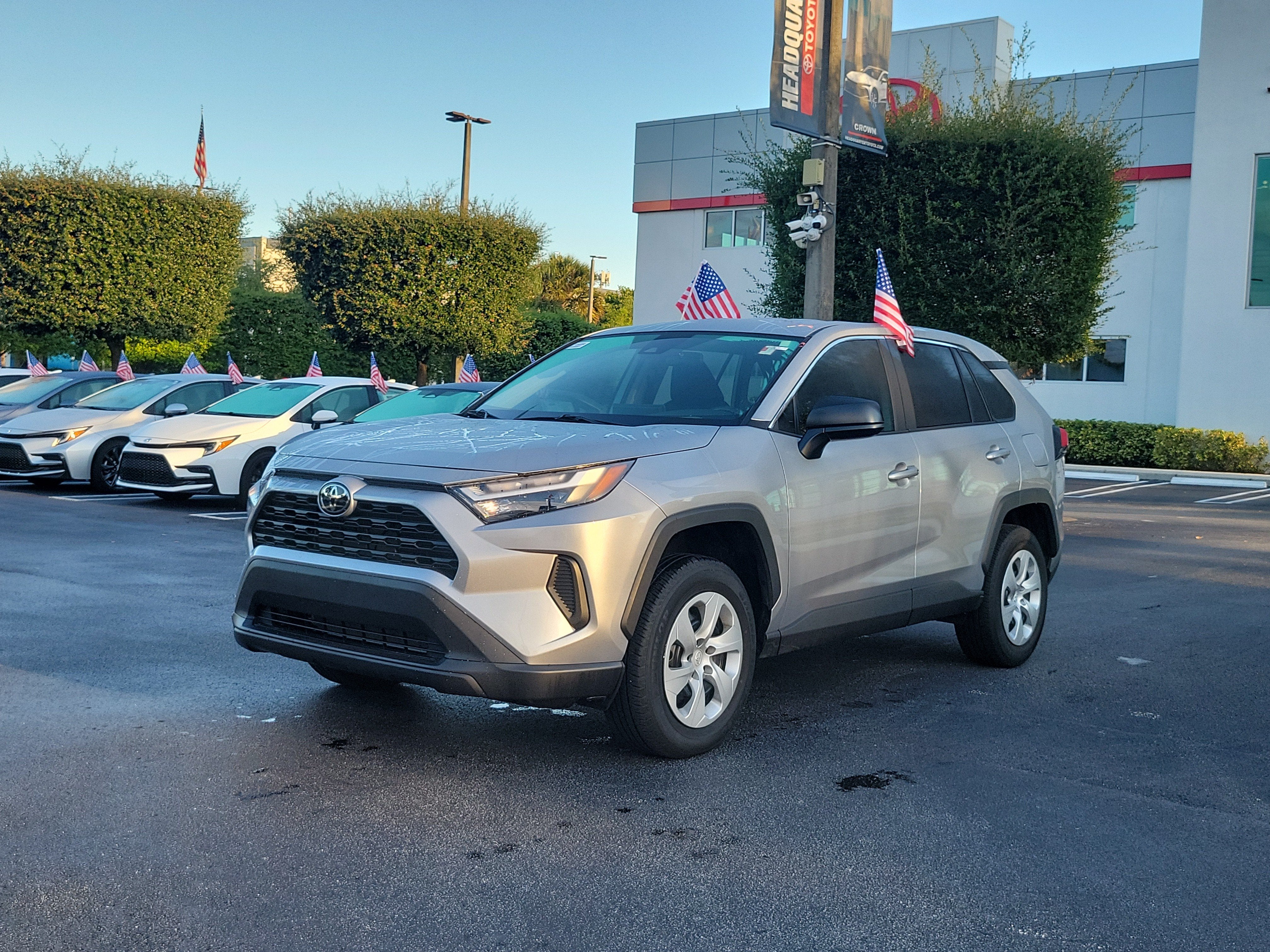 2025 Toyota RAV4 LE