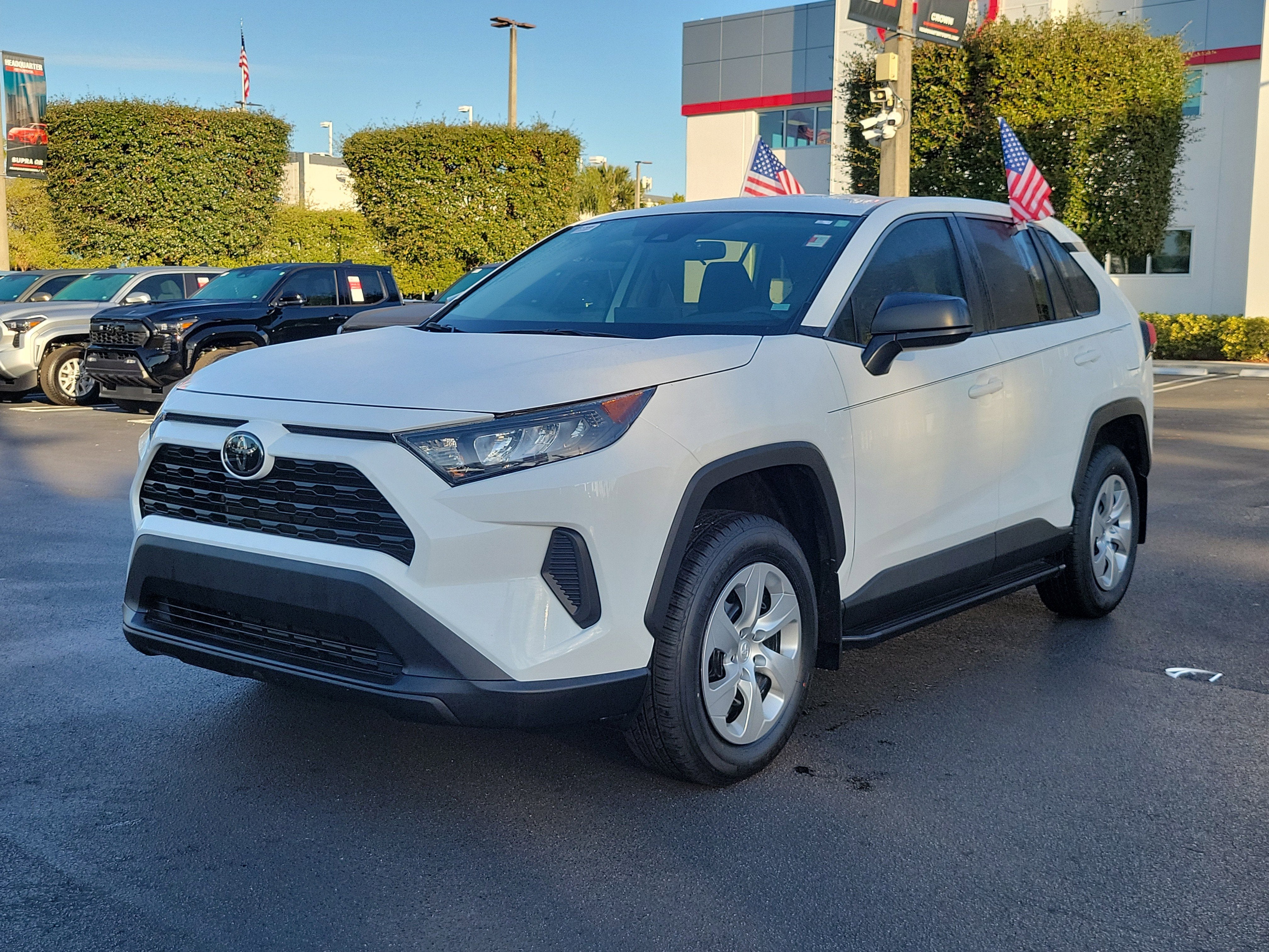 2022 Toyota RAV4 LE