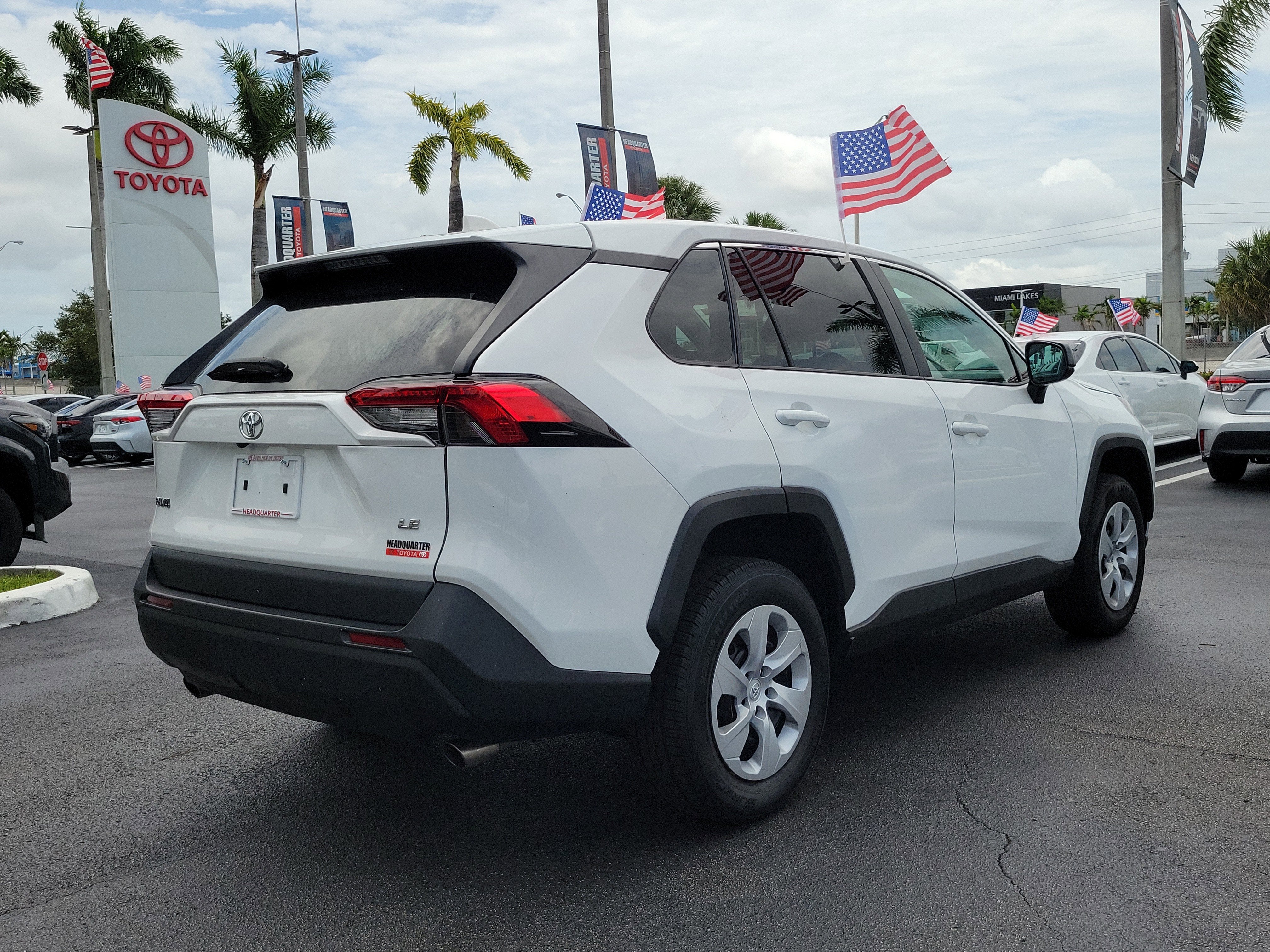 2024 Toyota RAV4 LE