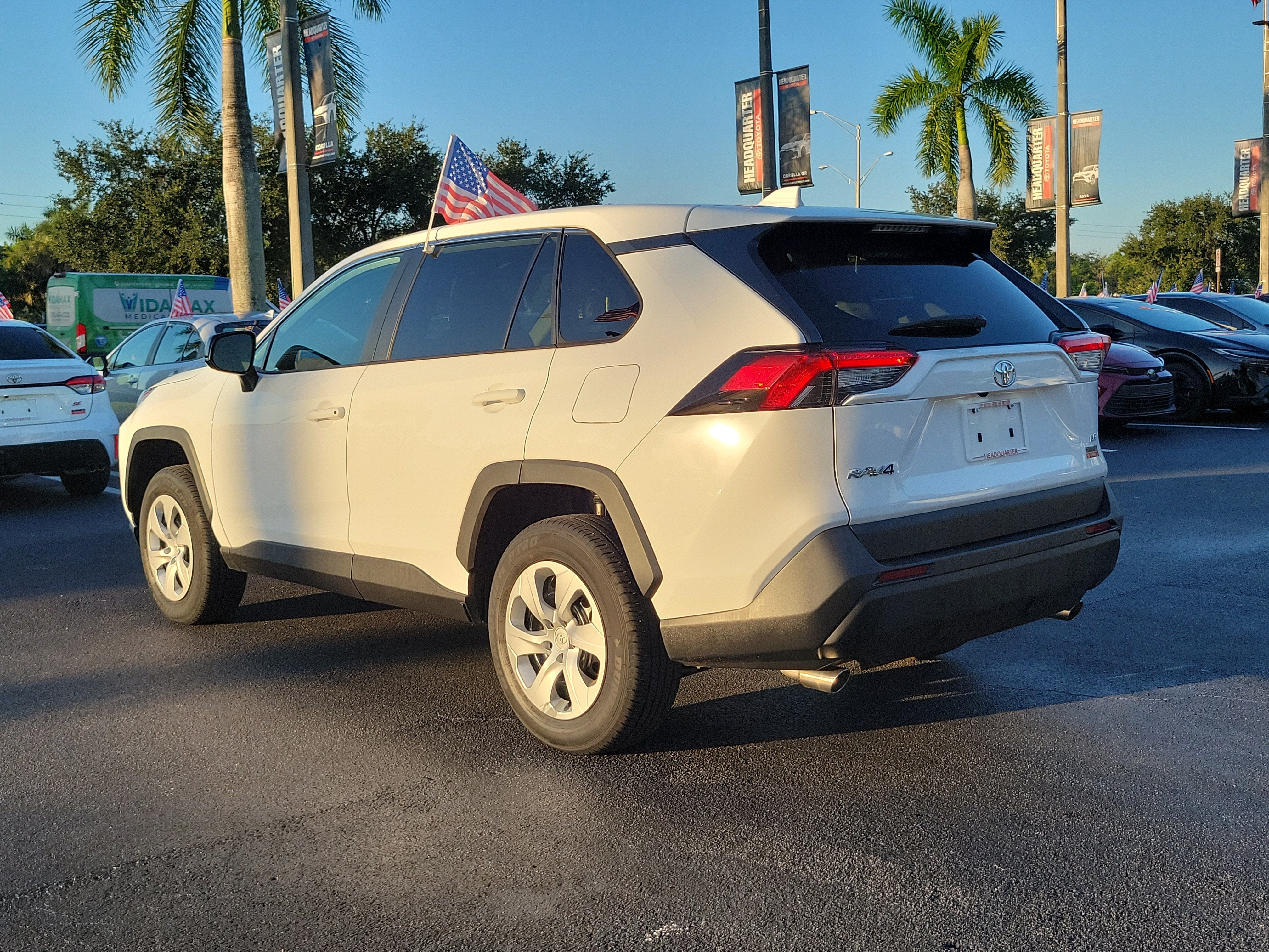2024 Toyota RAV4 LE