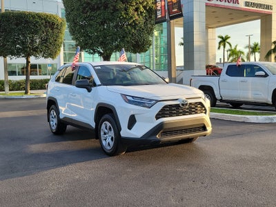2024 Toyota RAV4 LE