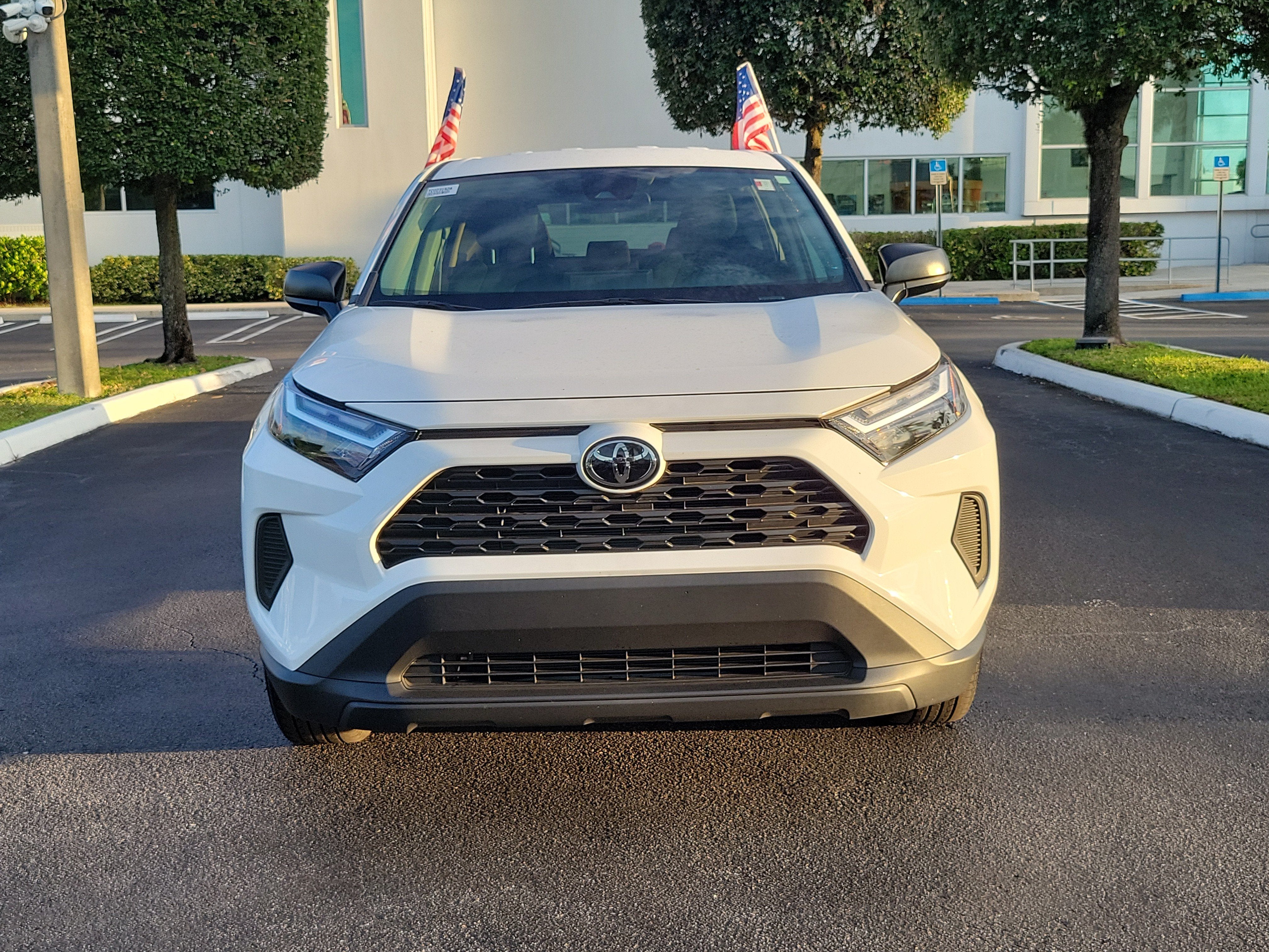 2024 Toyota RAV4 LE
