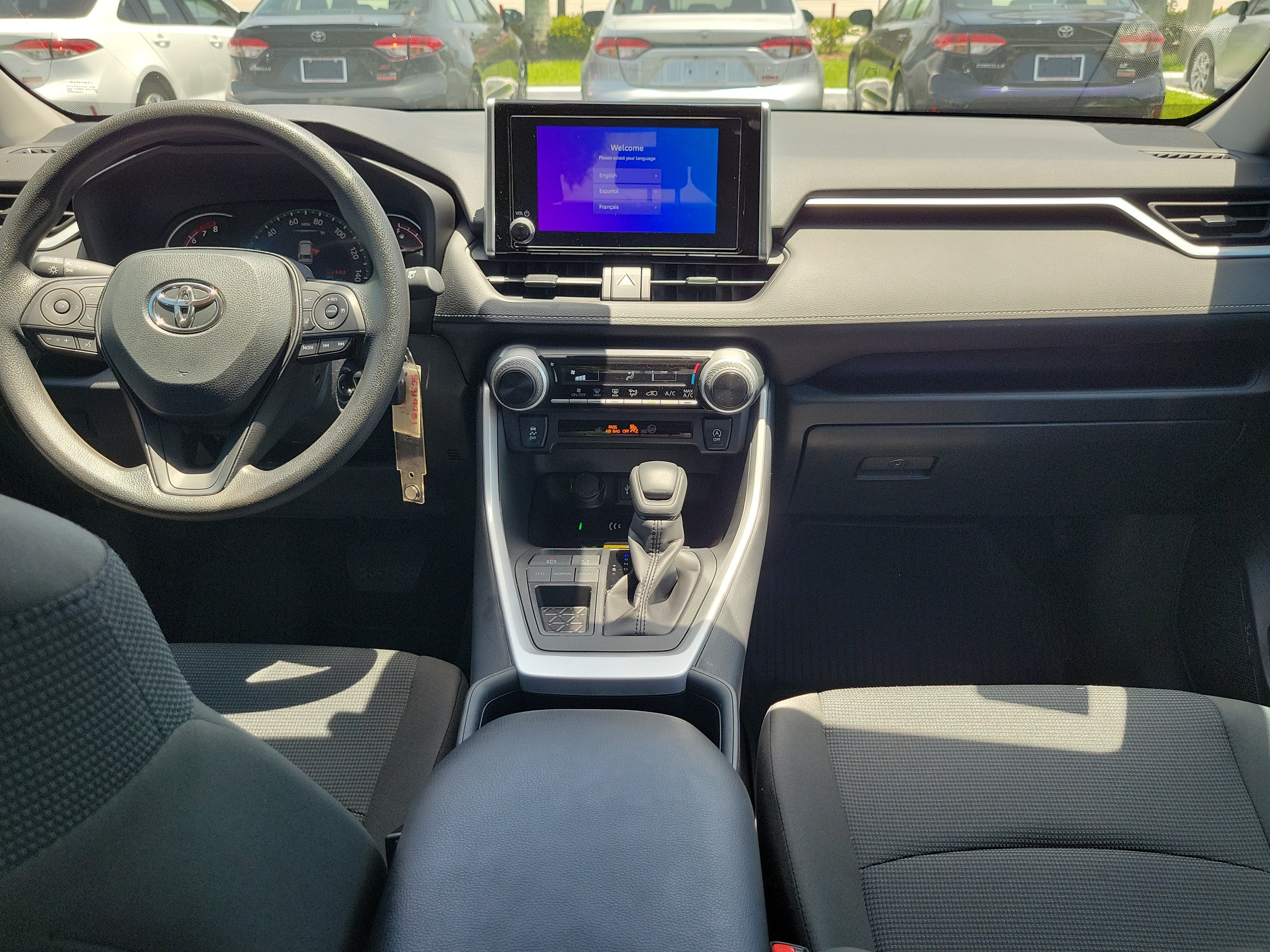 2025 Toyota RAV4 LE