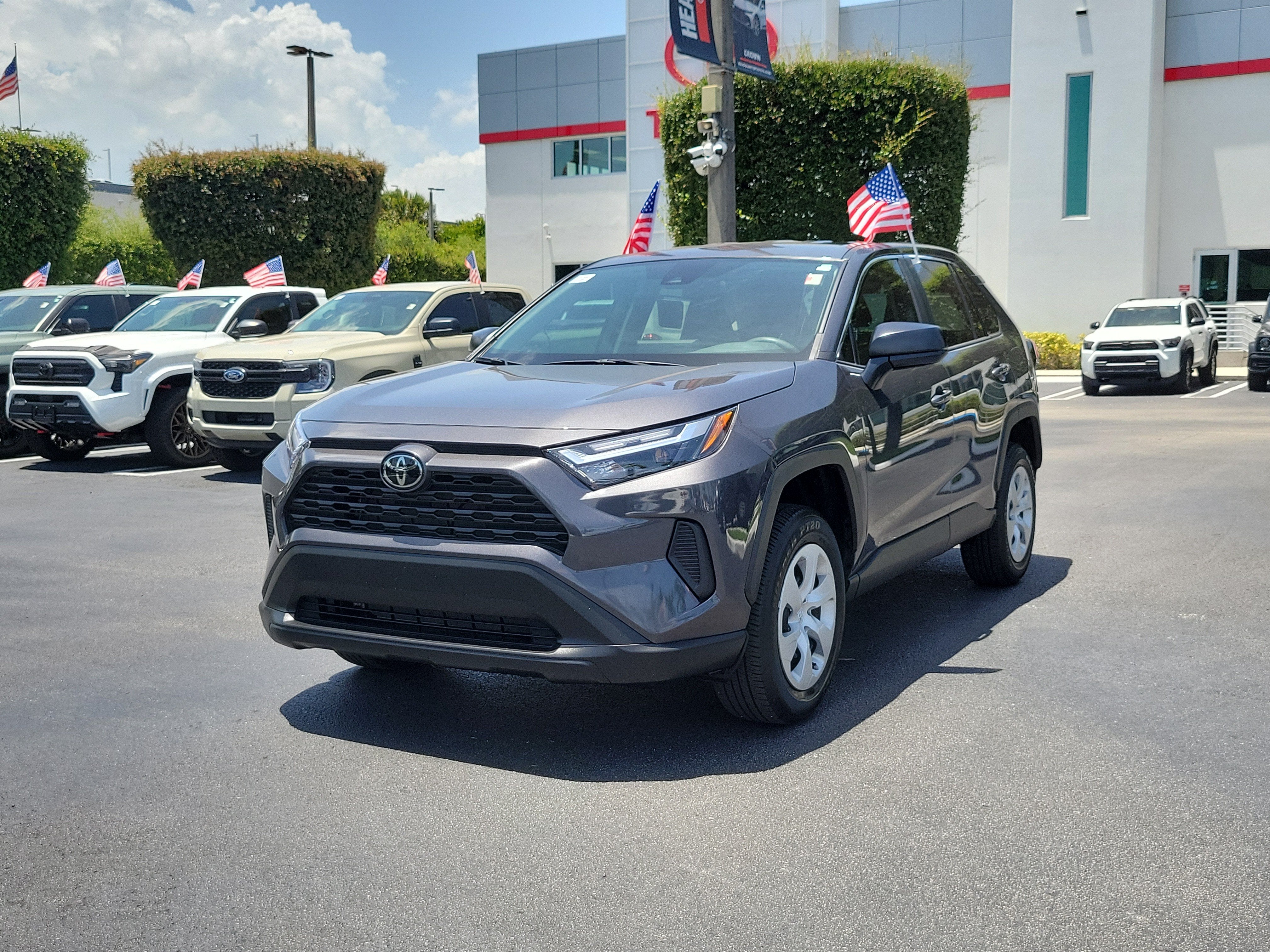 2025 Toyota RAV4 LE