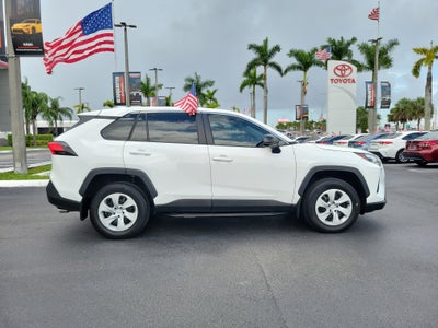2024 Toyota RAV4 LE