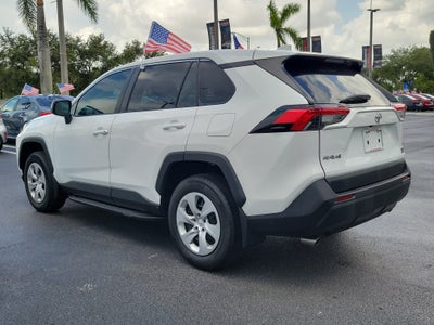 2024 Toyota RAV4 LE