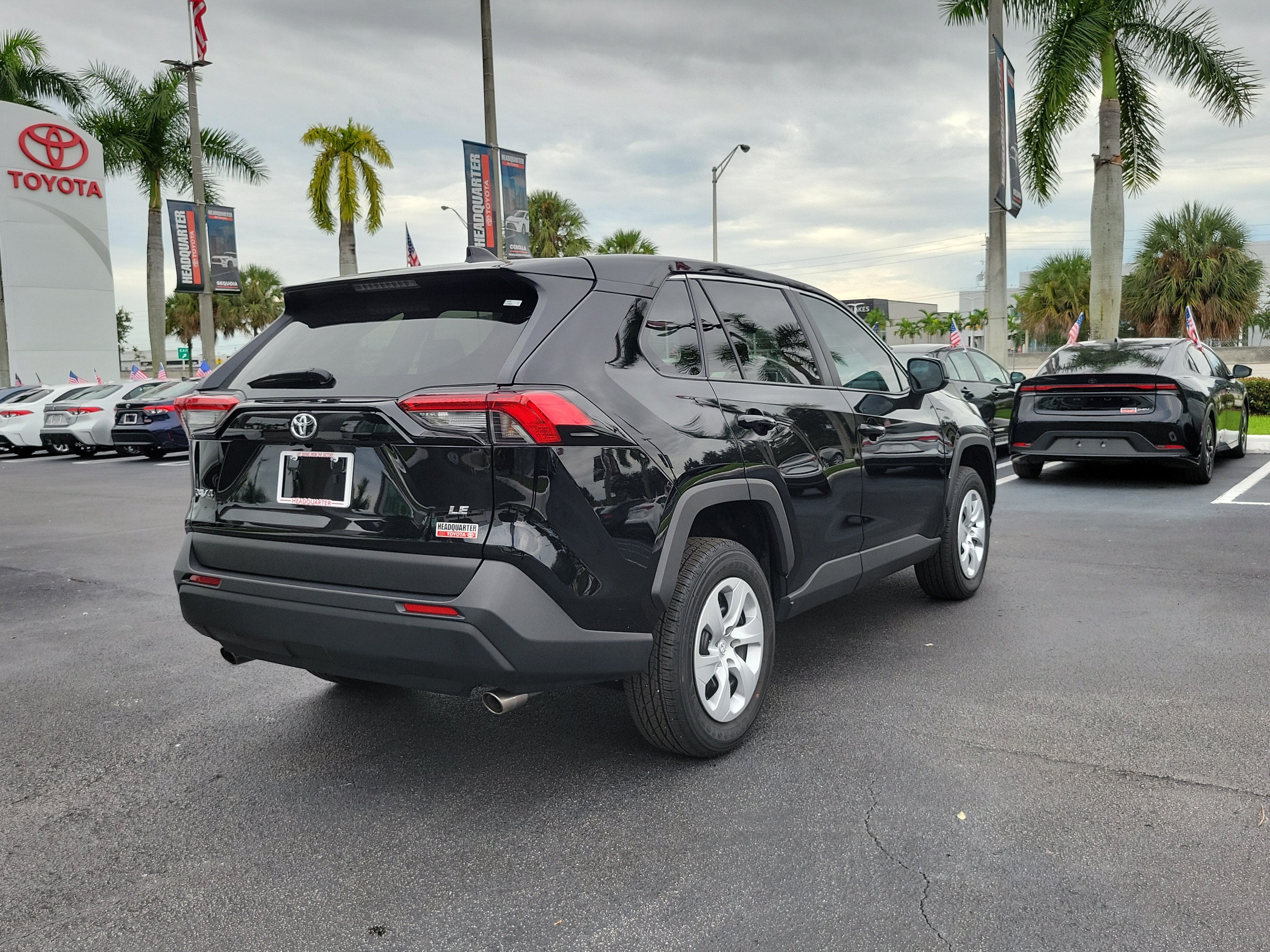 2025 Toyota RAV4 LE