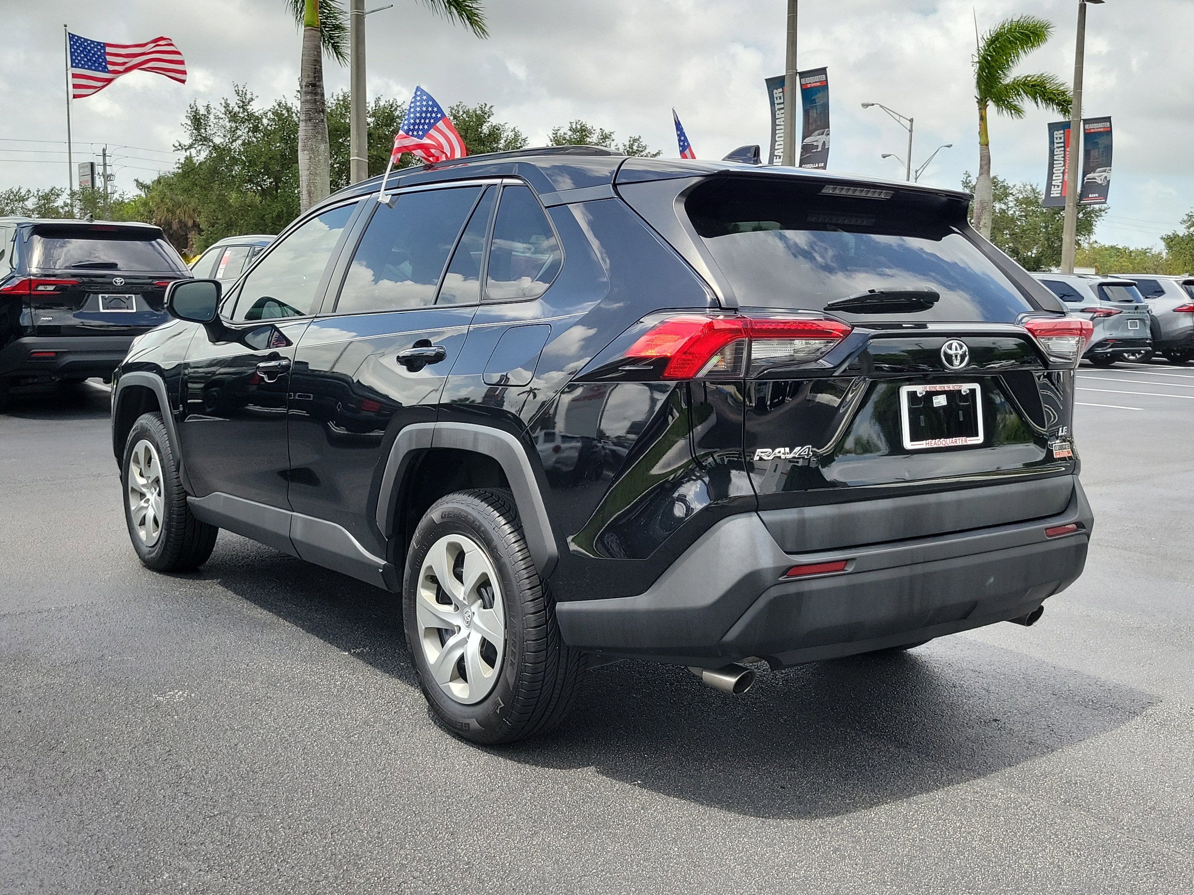 2021 Toyota RAV4 LE