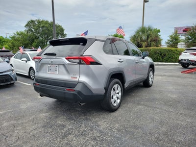 2024 Toyota RAV4 LE