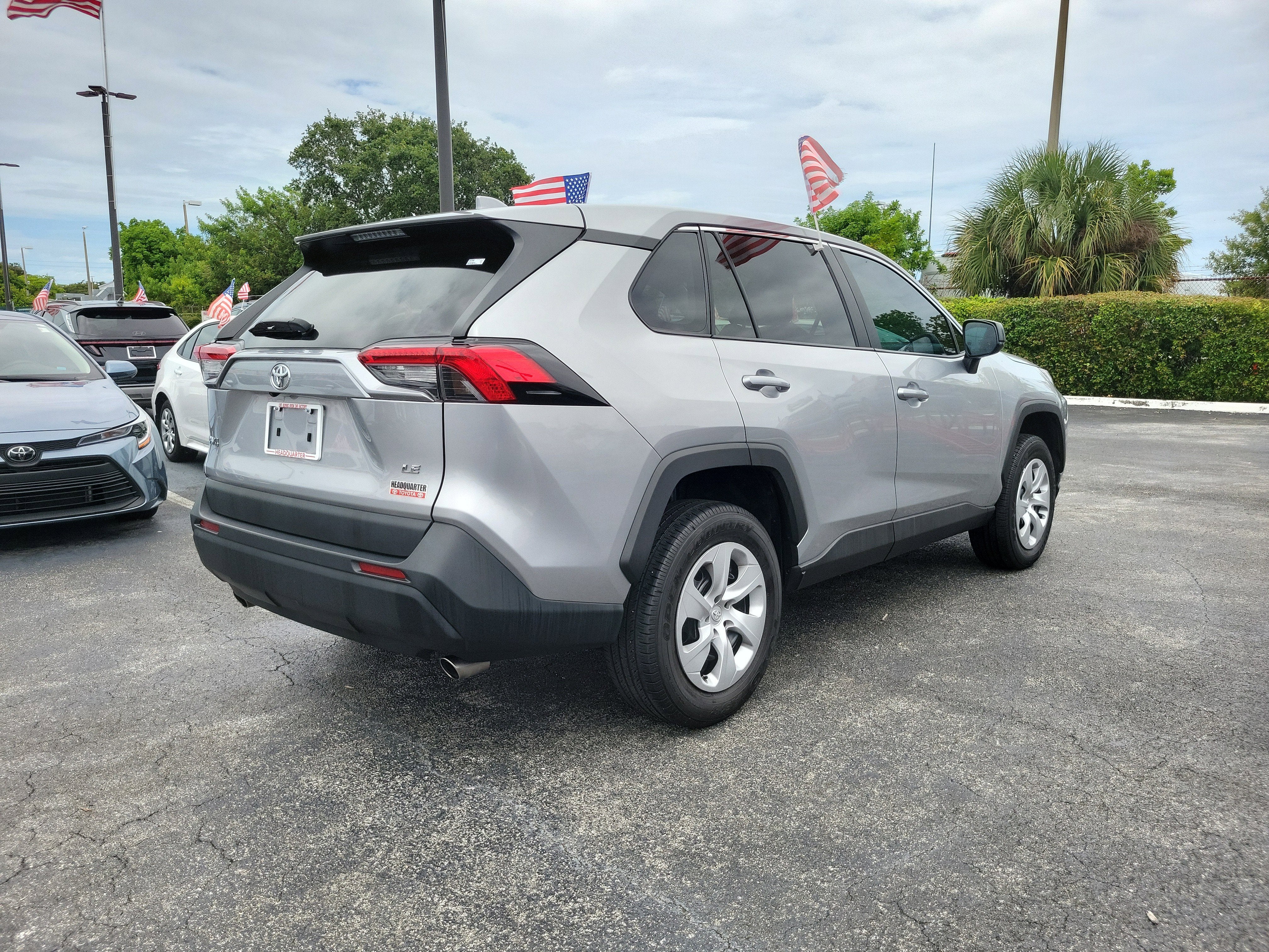 2024 Toyota RAV4 LE