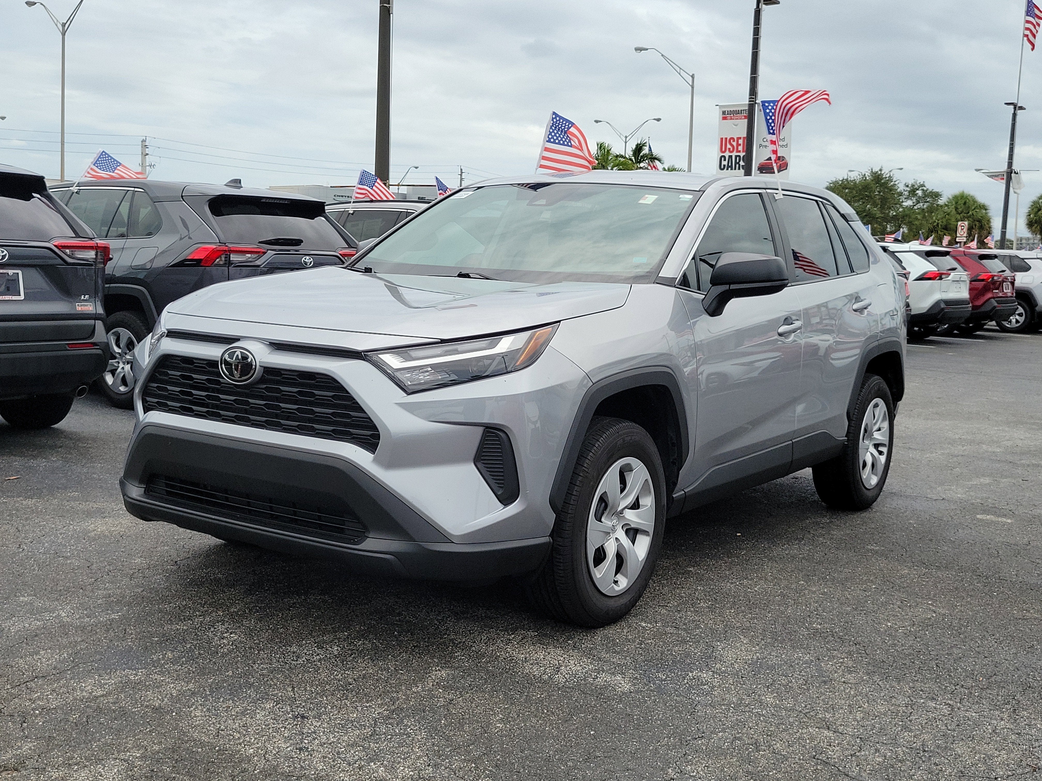 2024 Toyota RAV4 LE