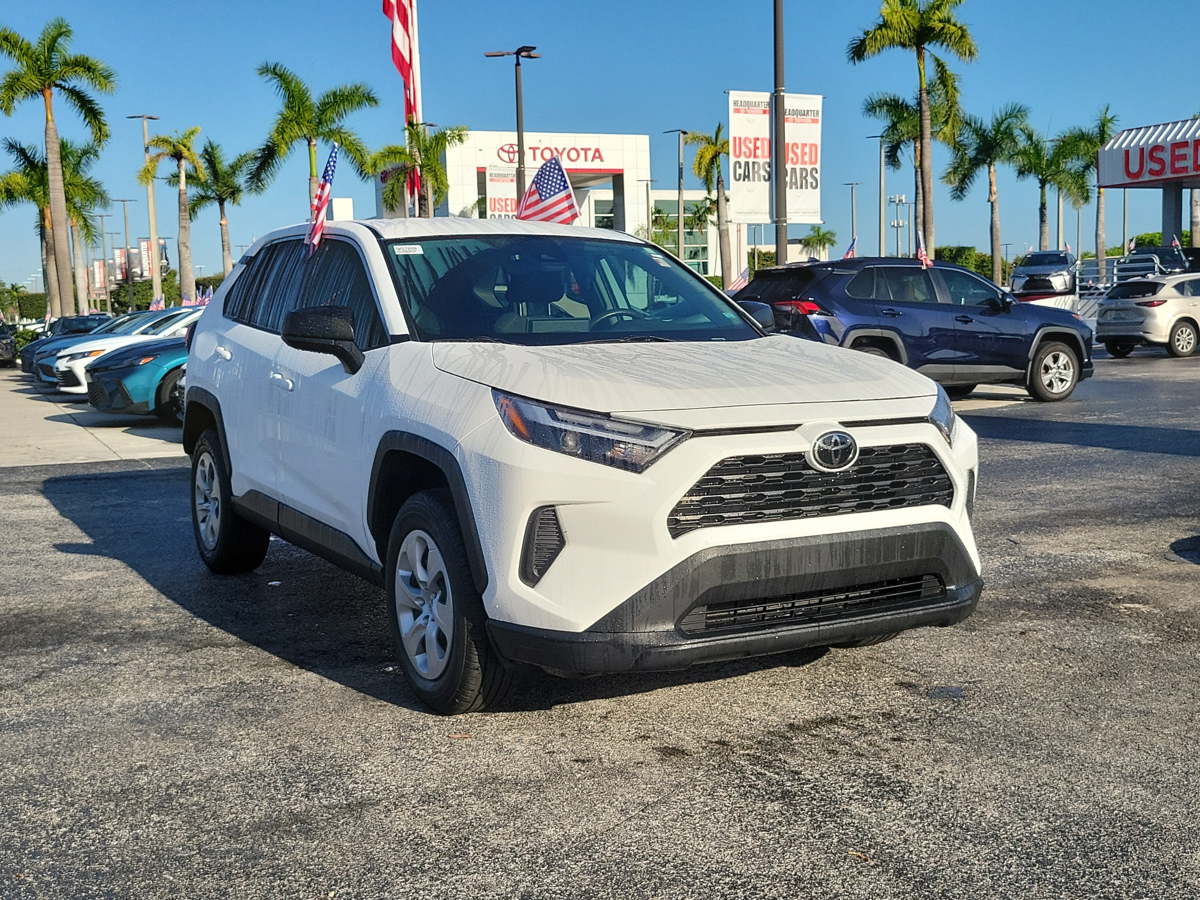 2025 Toyota RAV4 LE