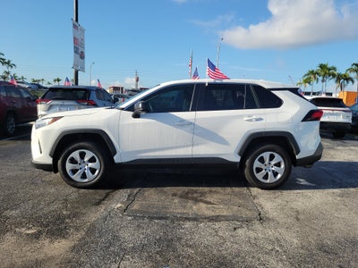 2025 Toyota RAV4 LE