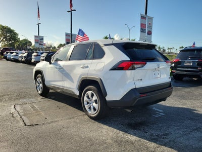 2025 Toyota RAV4 LE
