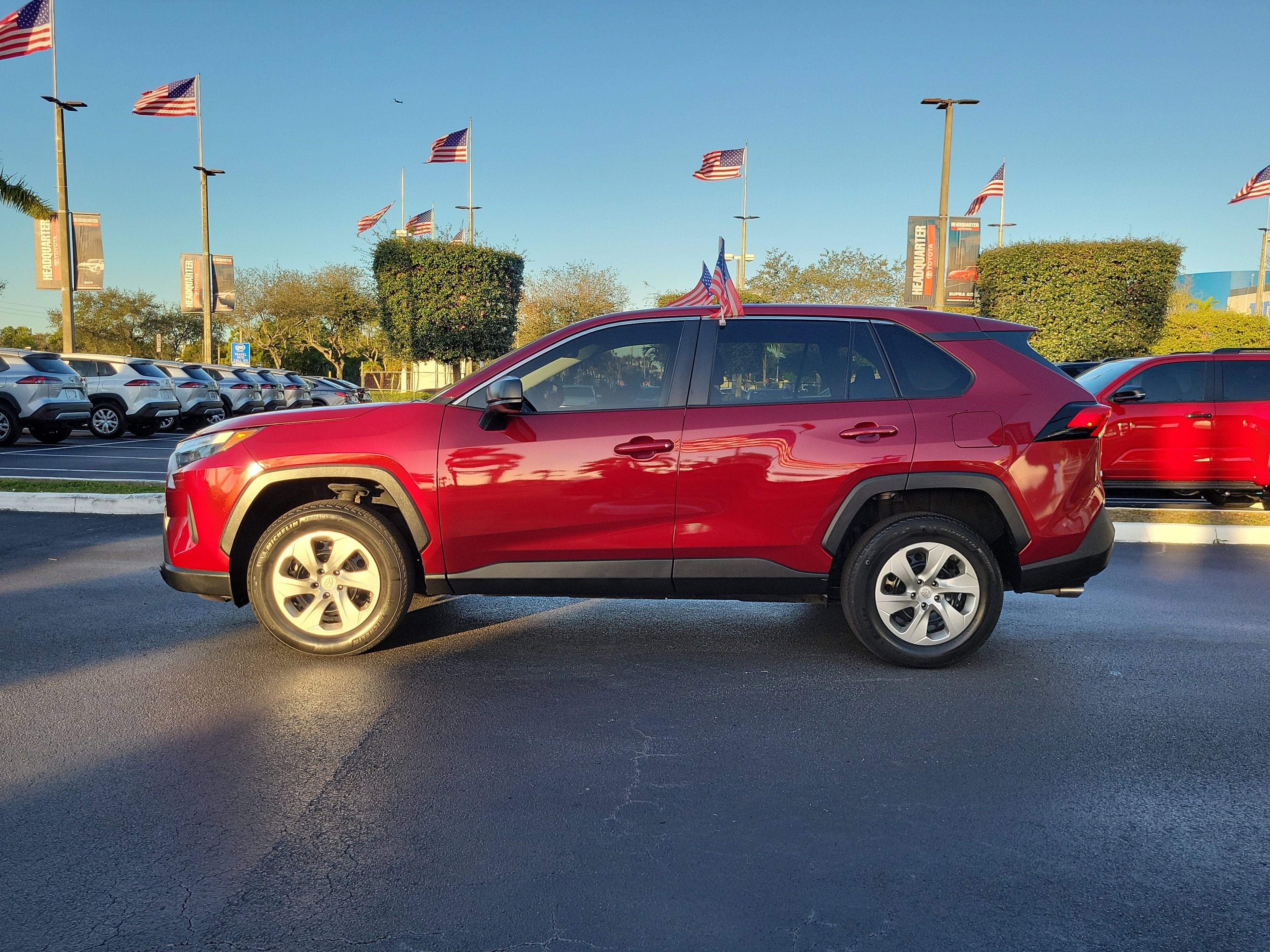 2023 Toyota RAV4 LE