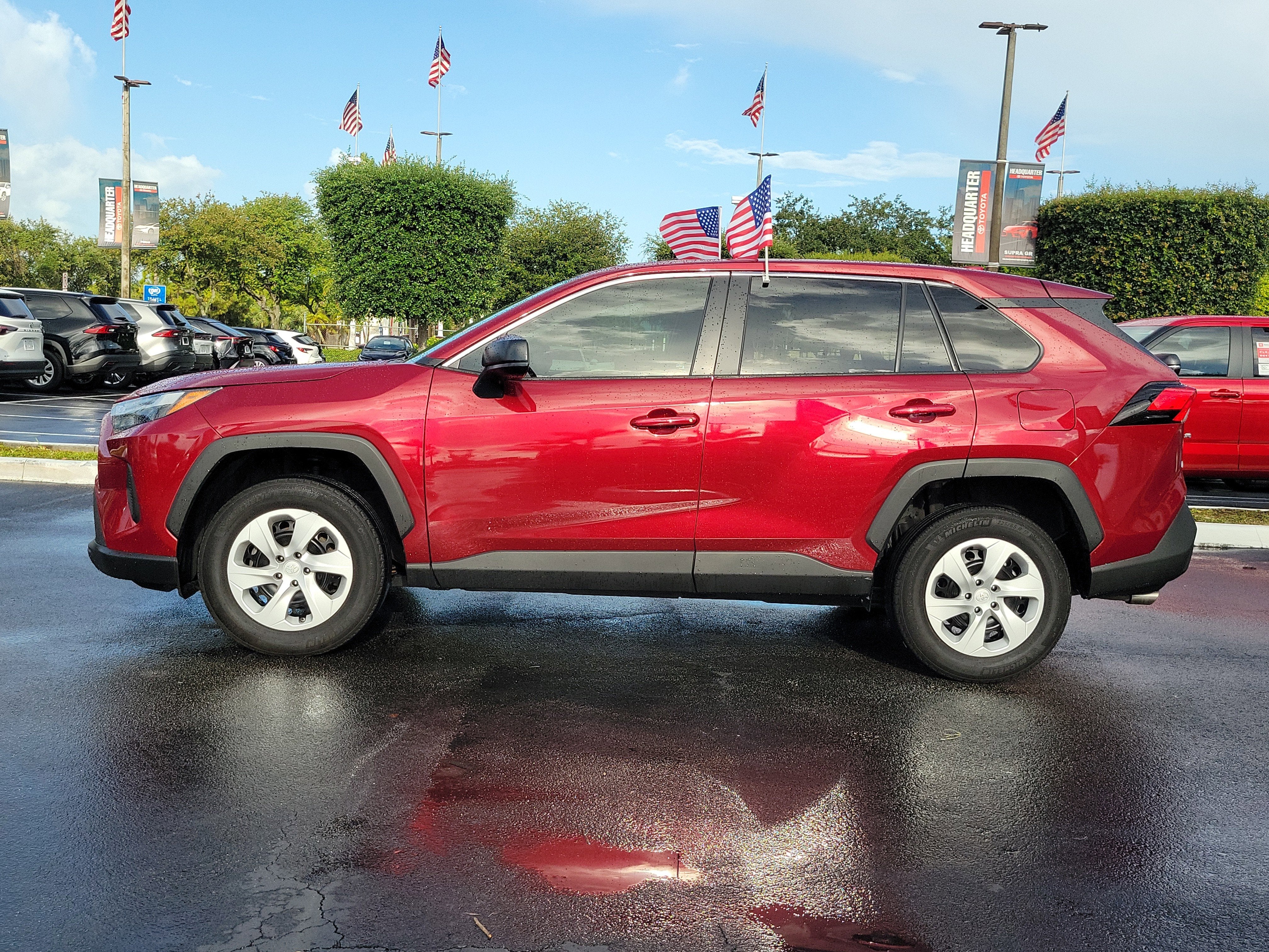 2024 Toyota RAV4 LE
