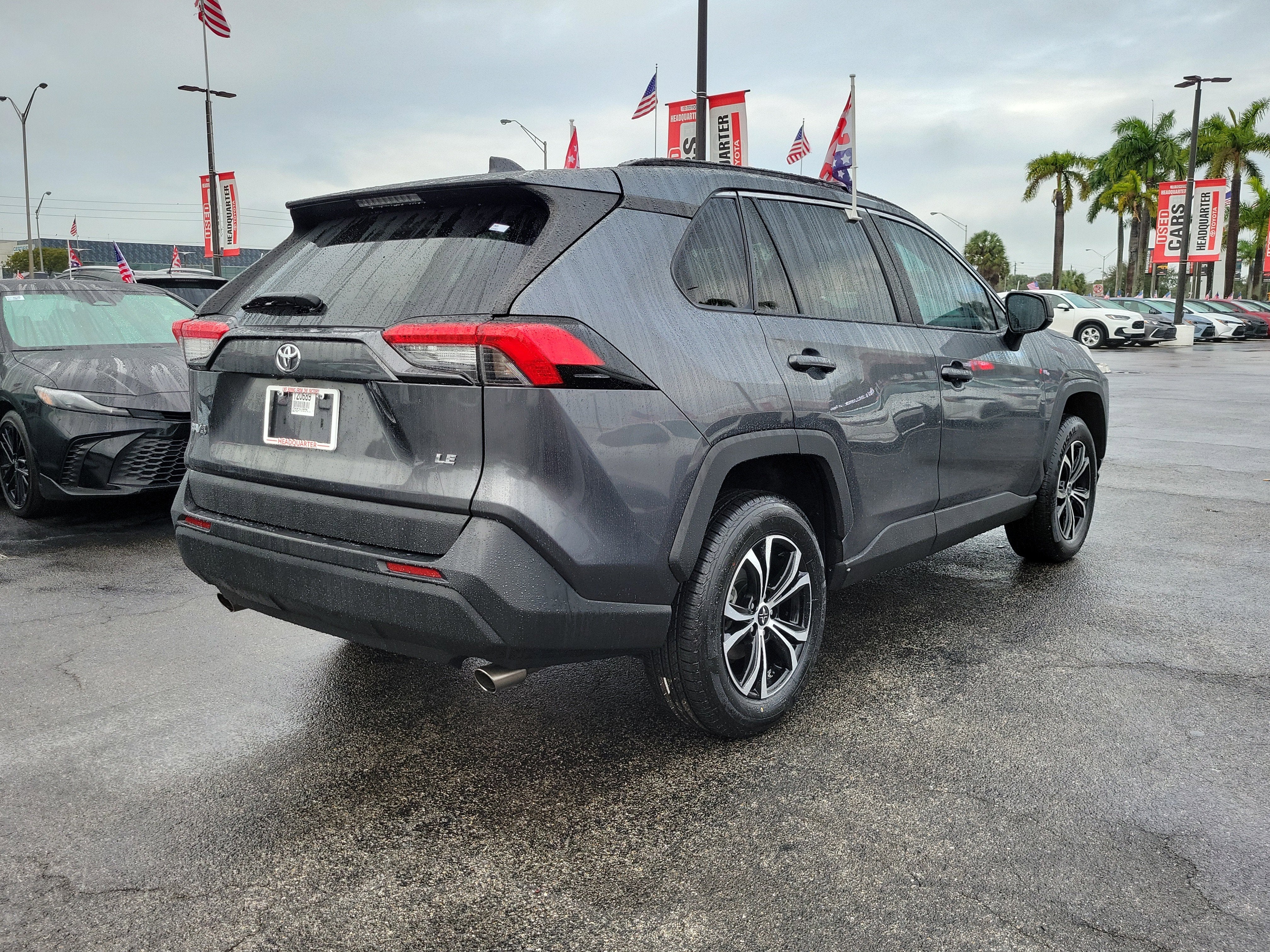2020 Toyota RAV4 LE