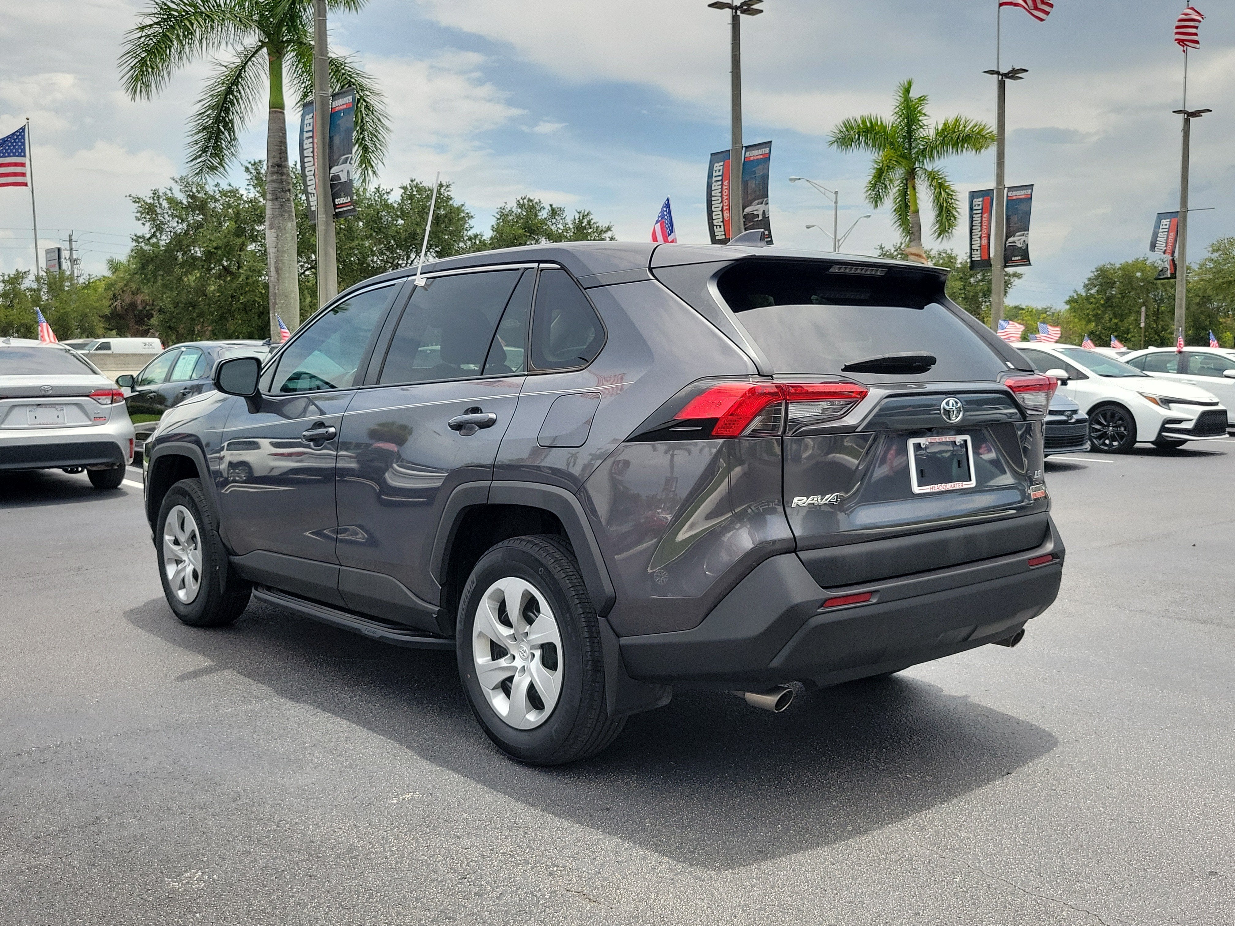 2023 Toyota RAV4 LE