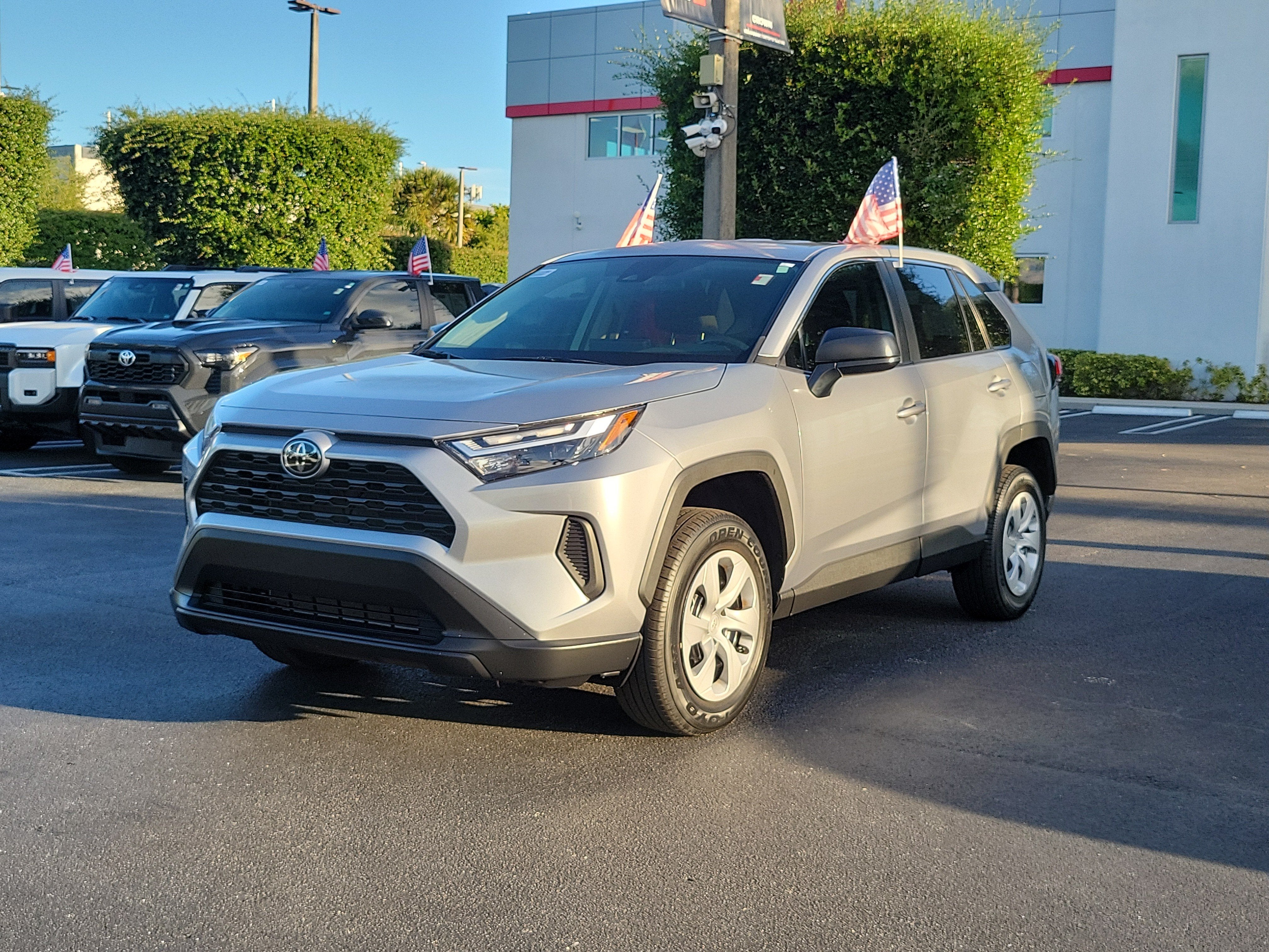 2024 Toyota RAV4 LE