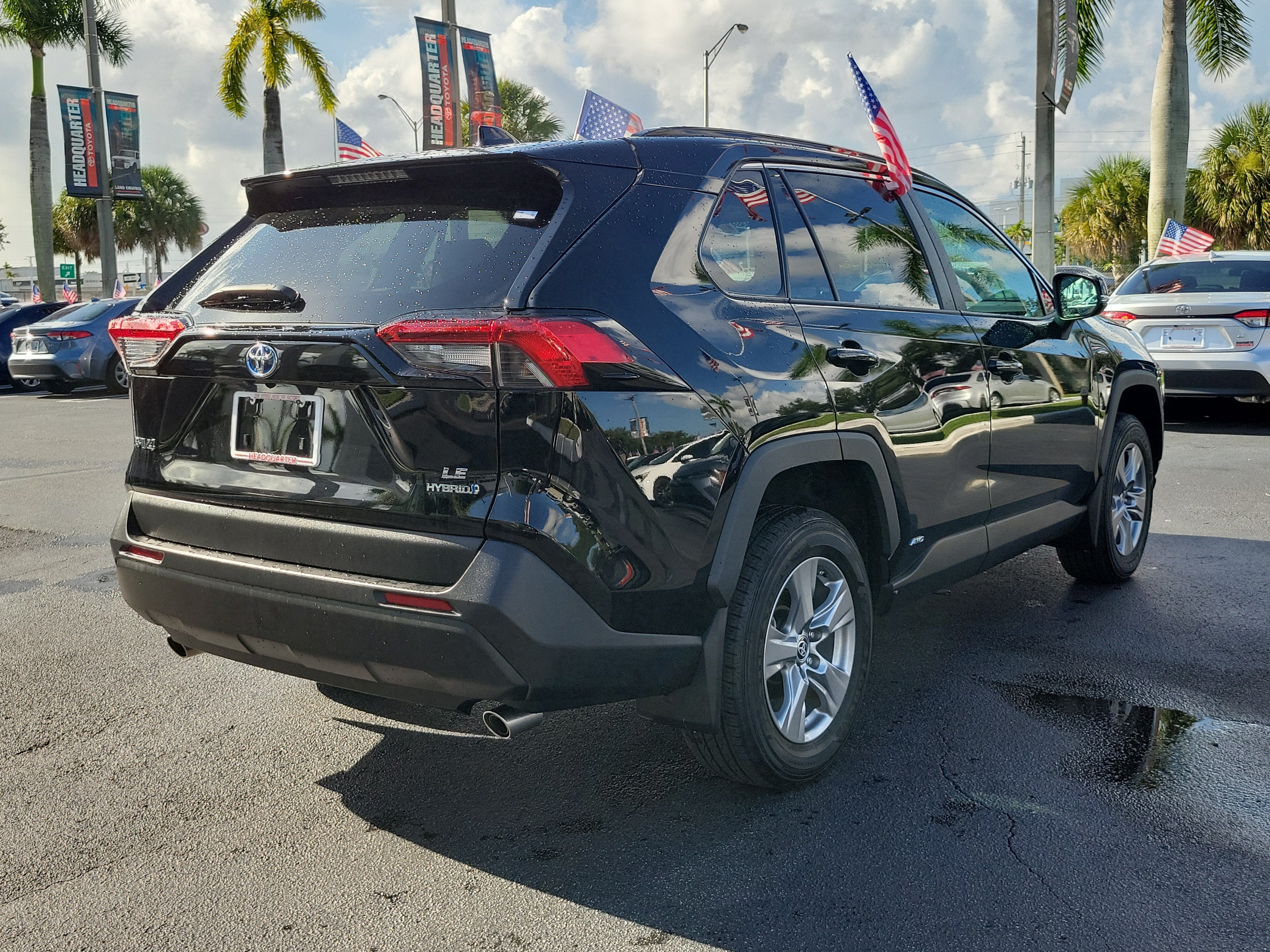 2023 Toyota RAV4 Hybrid LE