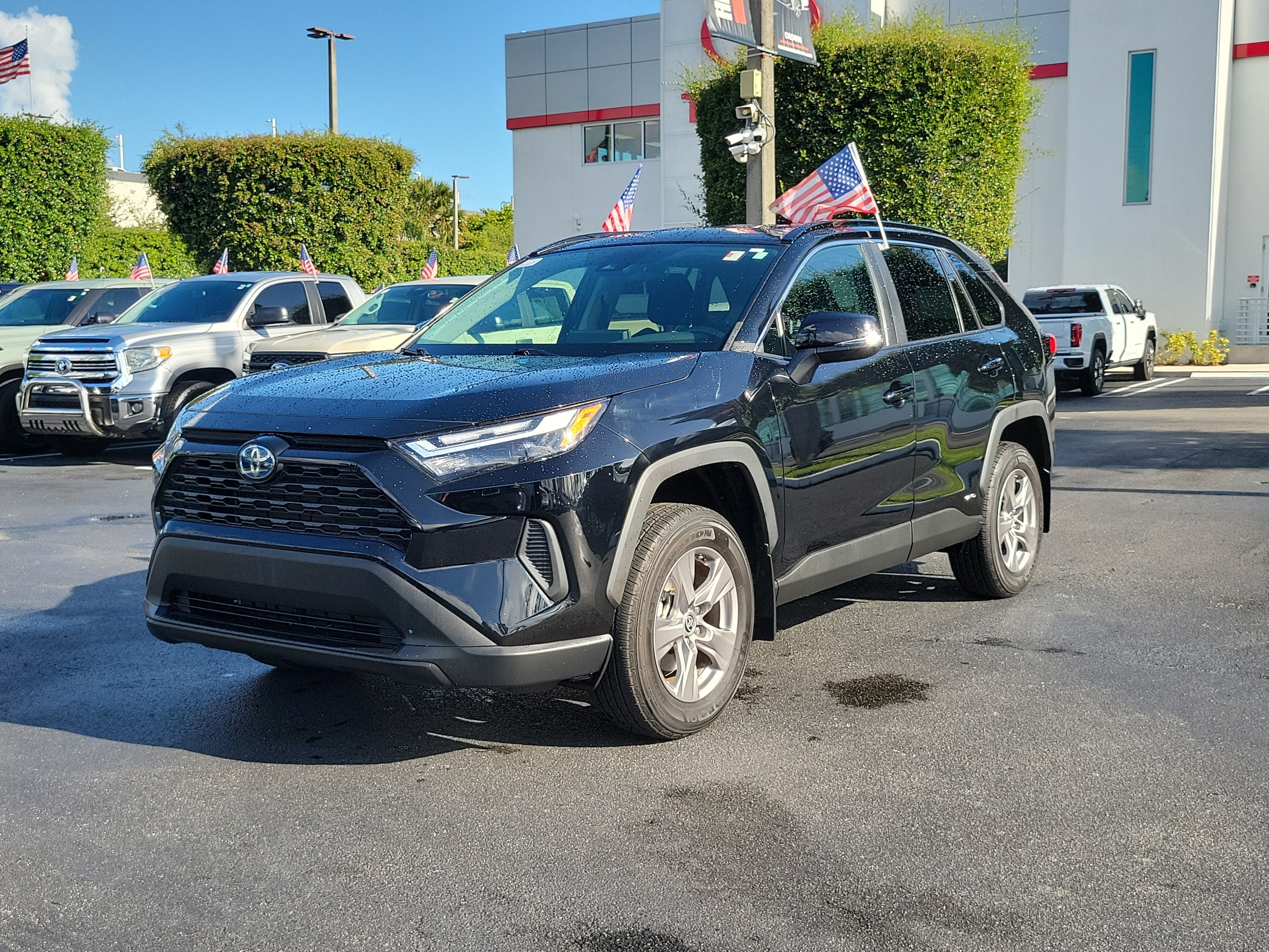 2023 Toyota RAV4 Hybrid LE