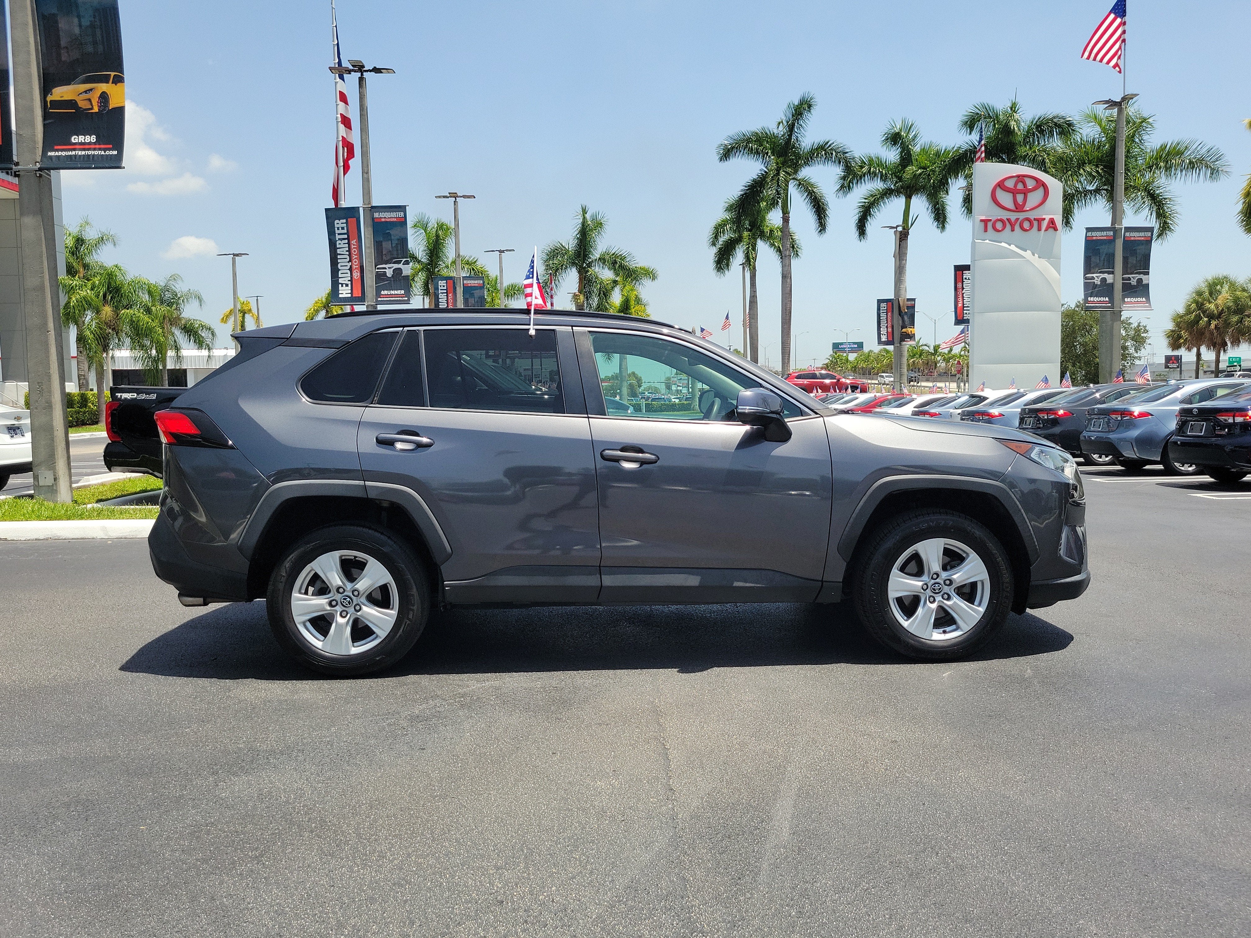 2021 Toyota RAV4 XLE