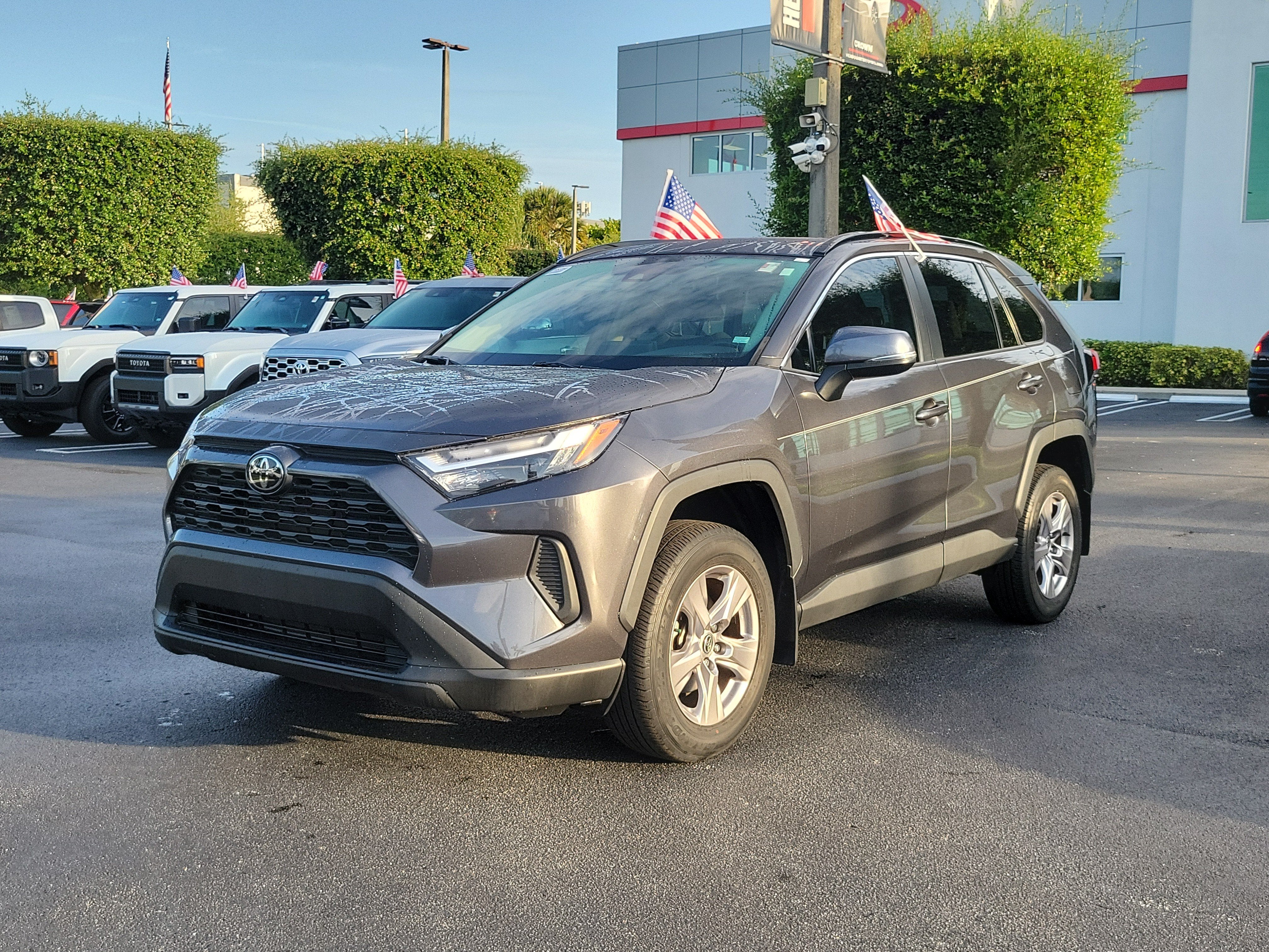 2023 Toyota RAV4 XLE