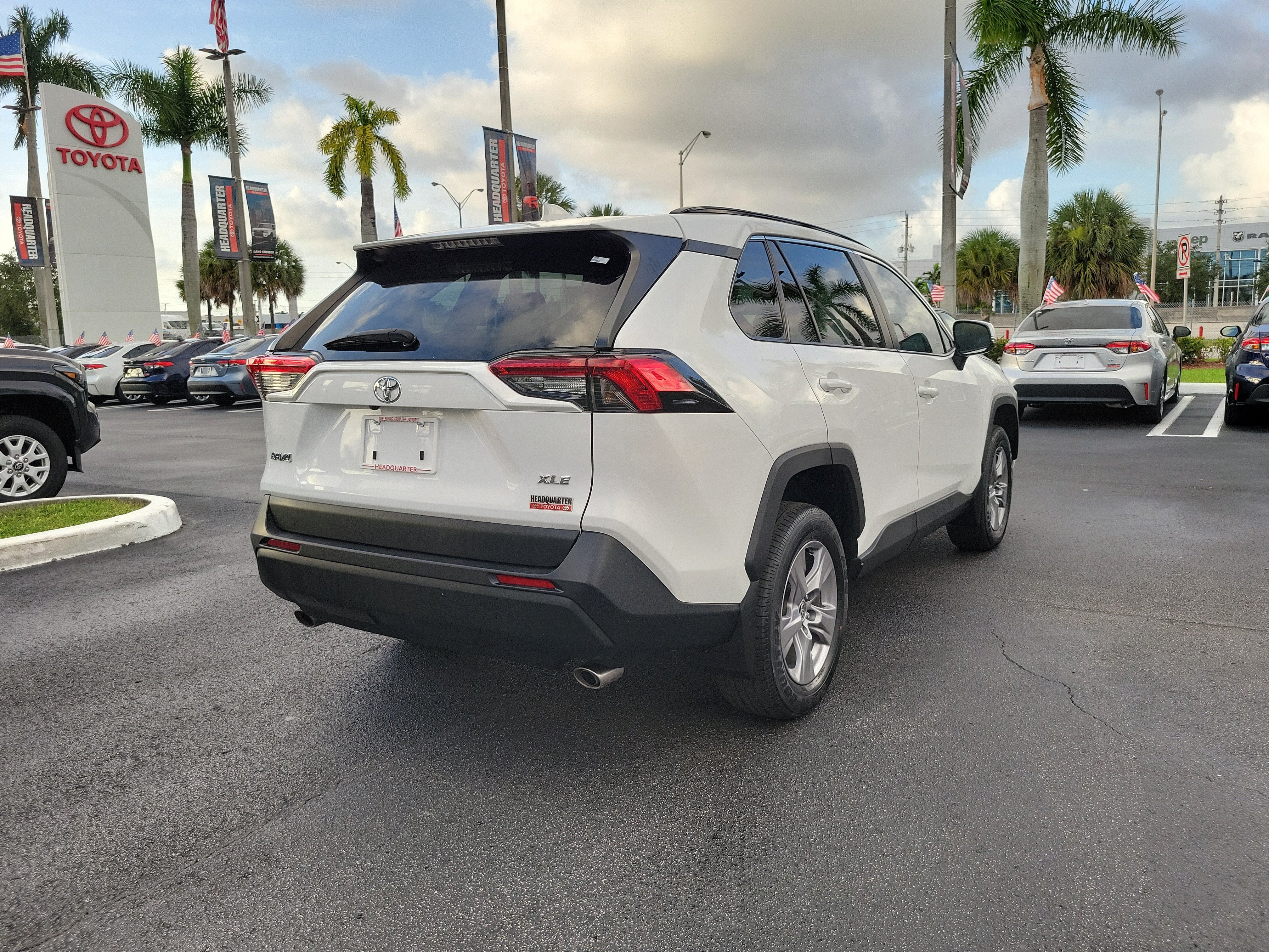 2024 Toyota RAV4 XLE