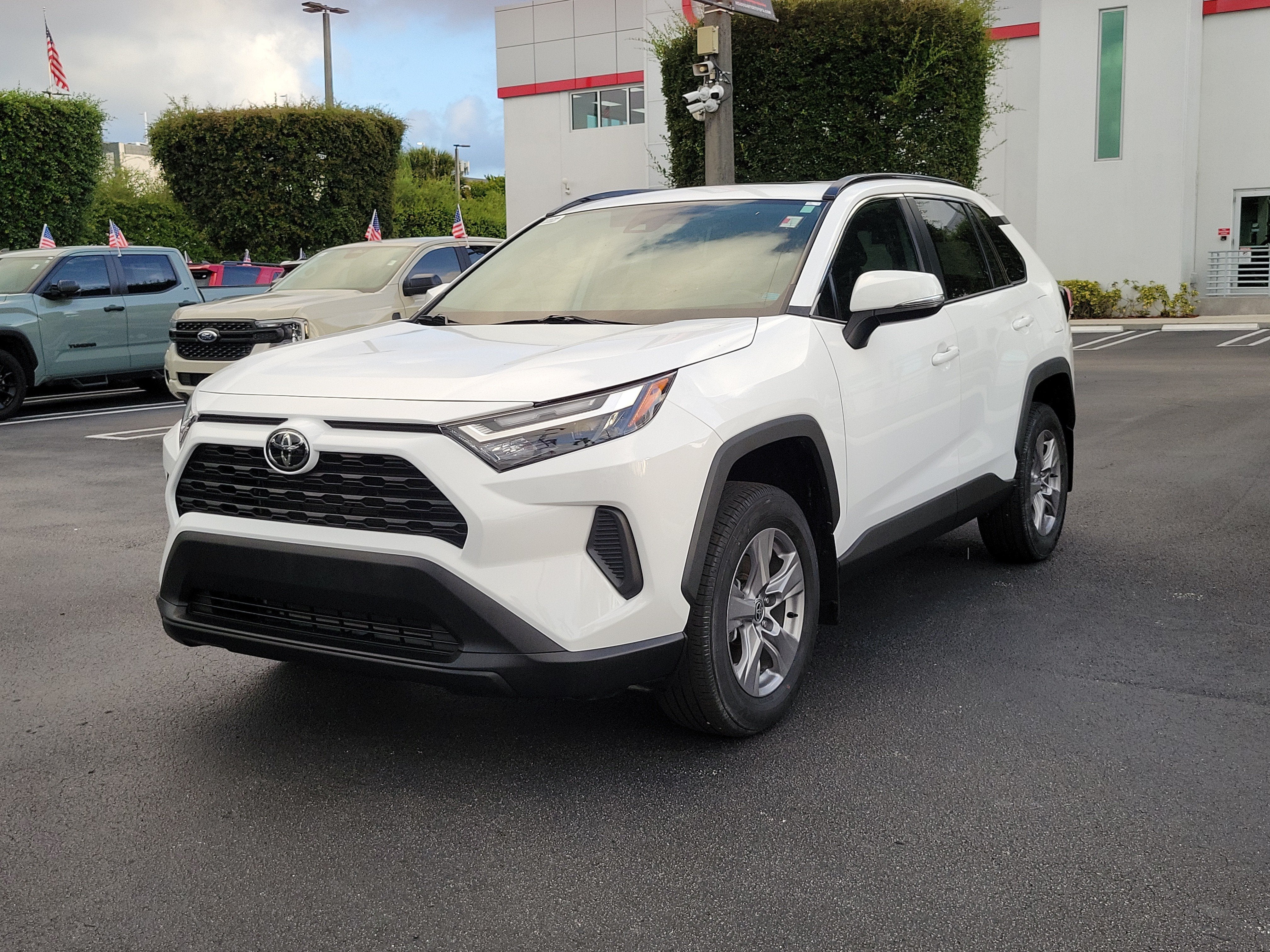2024 Toyota RAV4 XLE