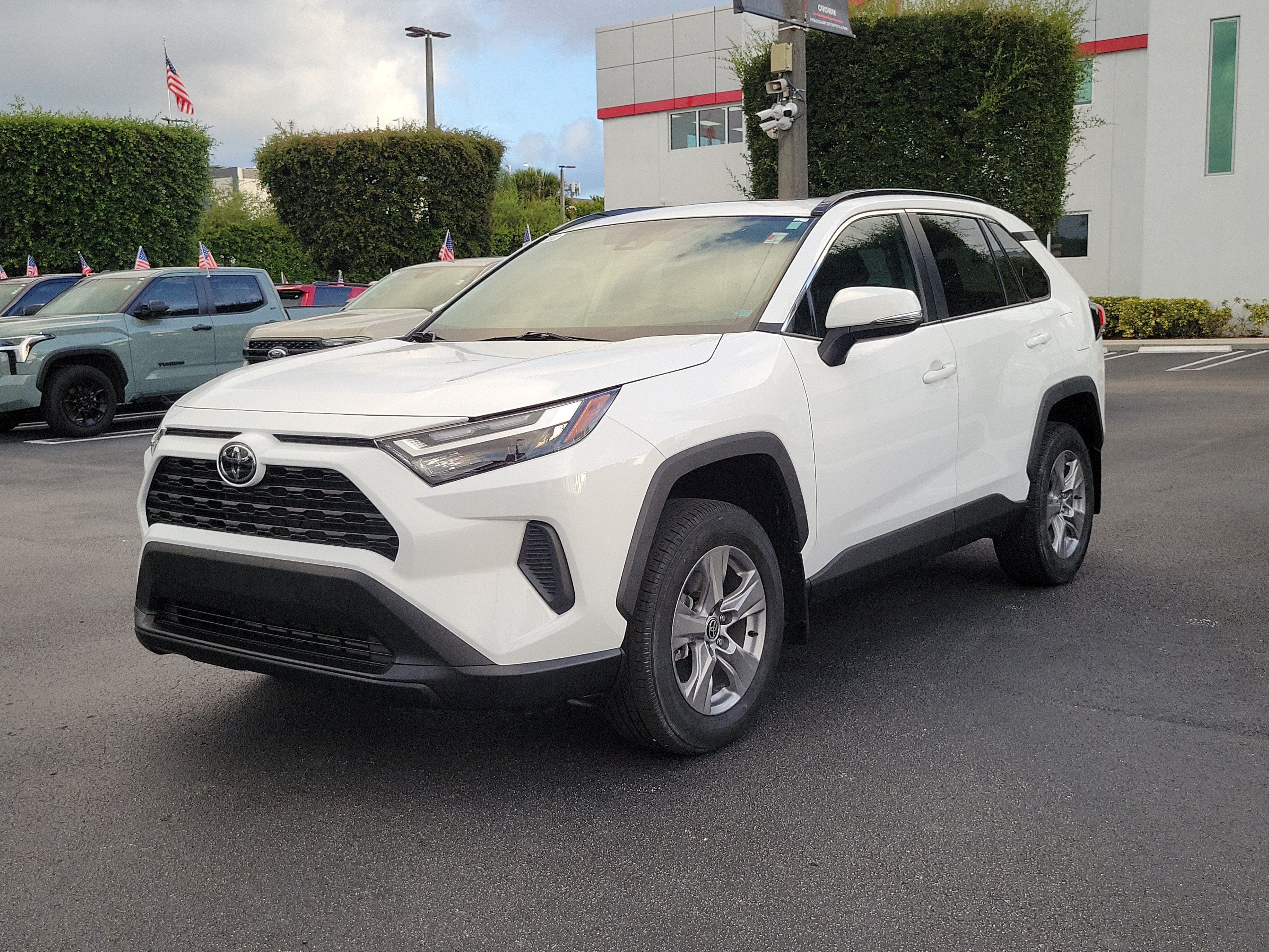 2024 Toyota RAV4 XLE