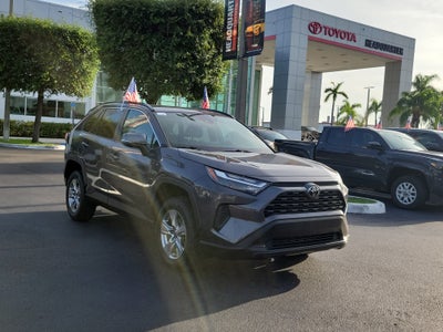 2022 Toyota RAV4 XLE